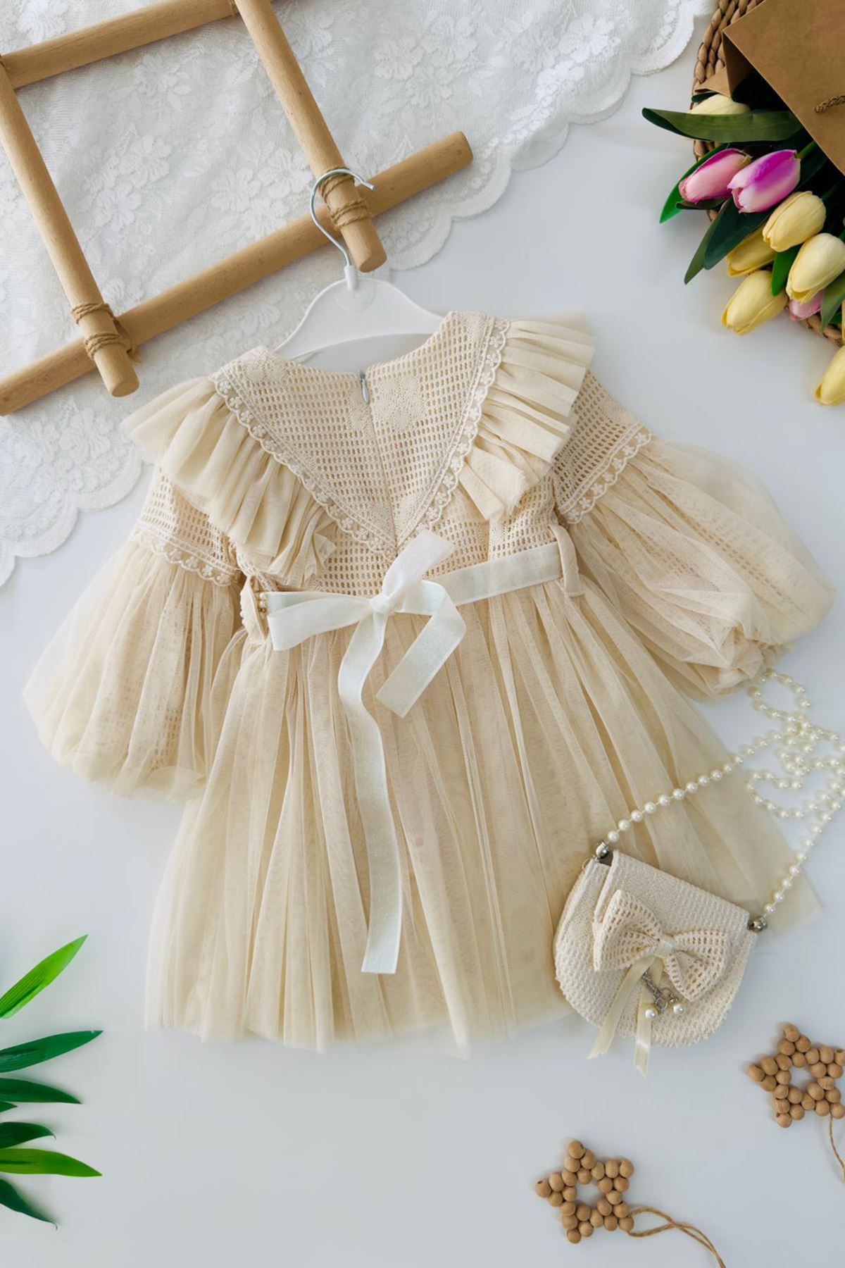 Miniğimin Cicileri Prenses İncili Tül Detaylı Çantalı Kız Çocuk Elbise - Bej