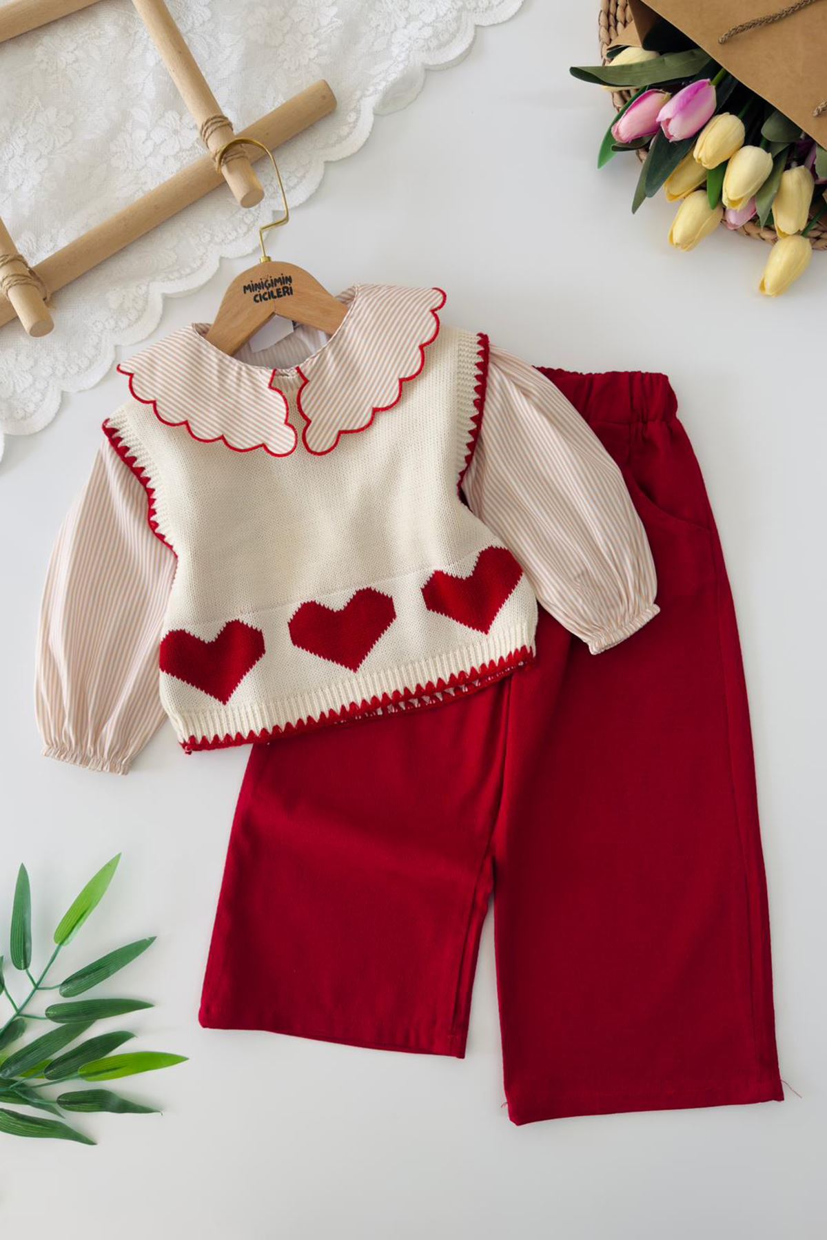 Miniğimin Cicileri Kalp Örgü Süveterli 3 lü Kız Çocuk Takım - Kırmızı