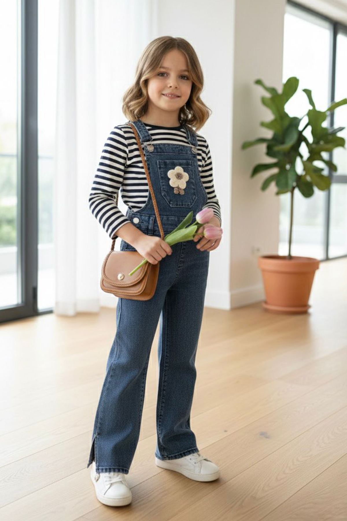 Miniğimin Cicileri Cebi Papatya Örgü Detaylı Yırtmaçlı Kız Çocuk Salopet - Mavi