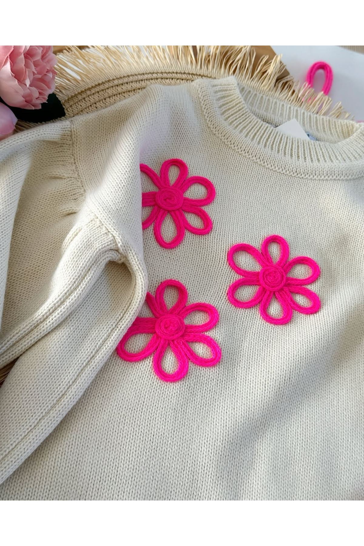 Miniğimin Cicileri Çiçek işlemeli Sweat Gabardin Etekli Kız Çocuk Etekli Takım - Pembe