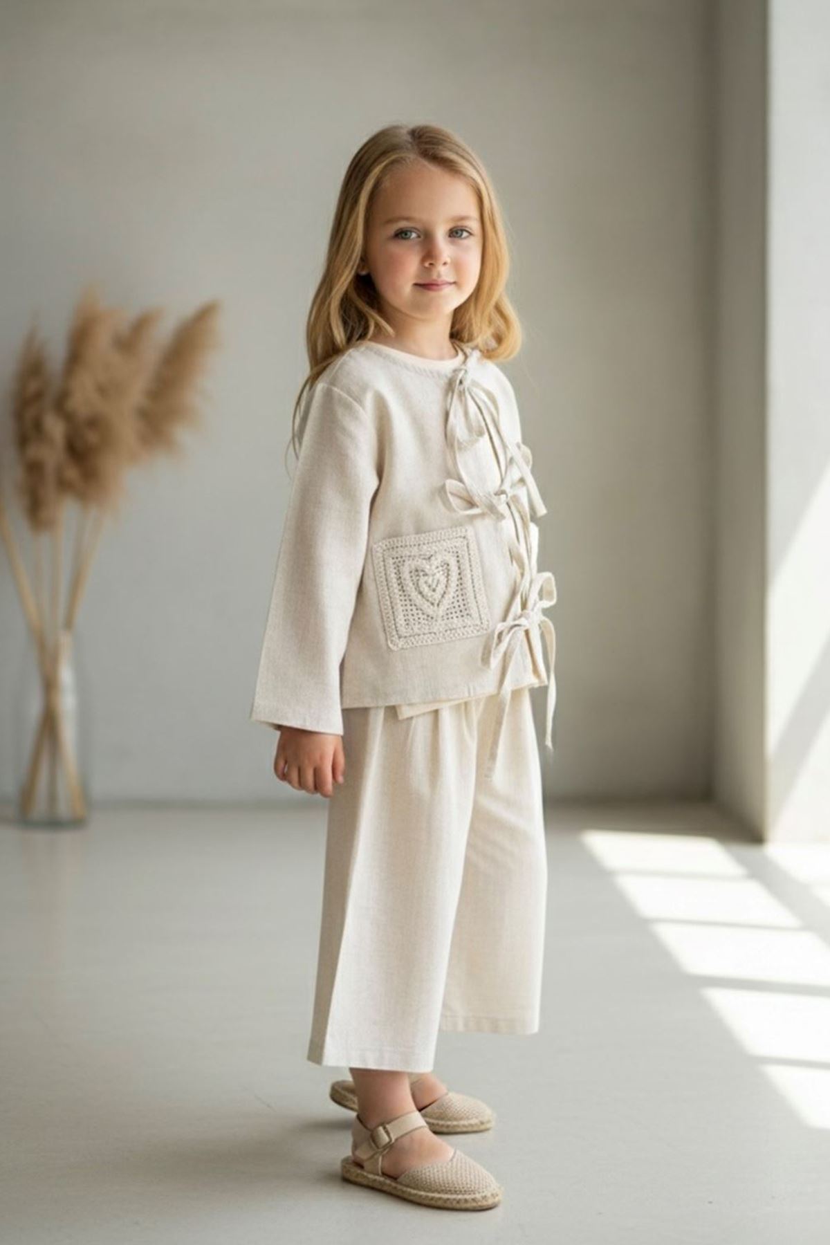 Miniğimin Cicileri Naturel Stil Örgü Cepli  Kız Çocuk Pantolonlu 3 lü Takım - Bej