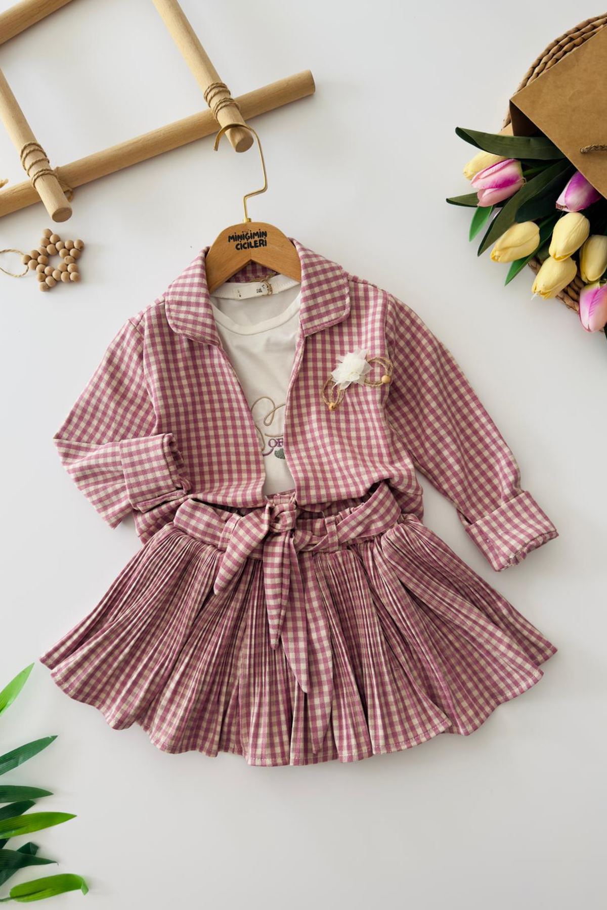 Miniğimin Cicileri Ekose Desenli Çiçek Broş Detaylı Gömlekli 3’lü Kız Çocuk Etek Takım - Mor