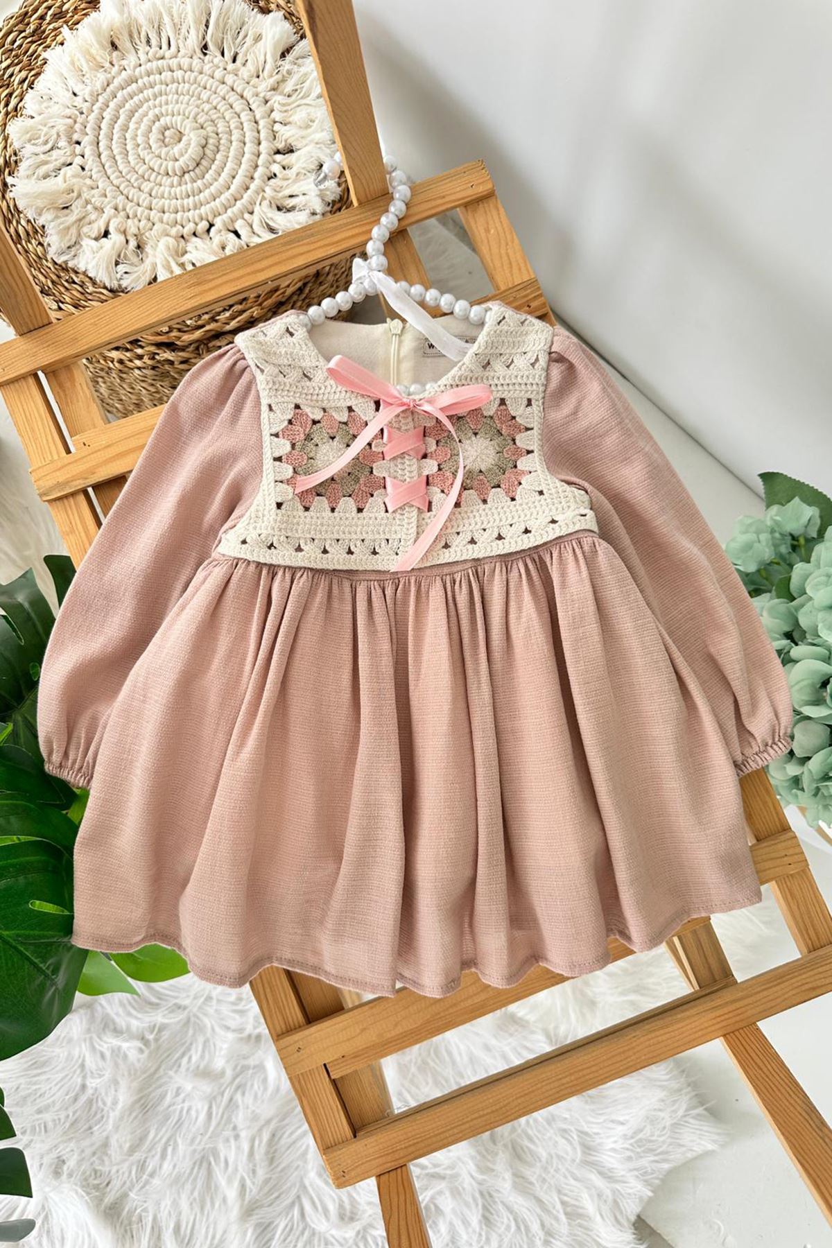 Miniğimin Cicileri (9-24 Ay) Vintage Nakışlı Yaka Detaylı Fiyonklu Kız Bebek Elbise - Pudra