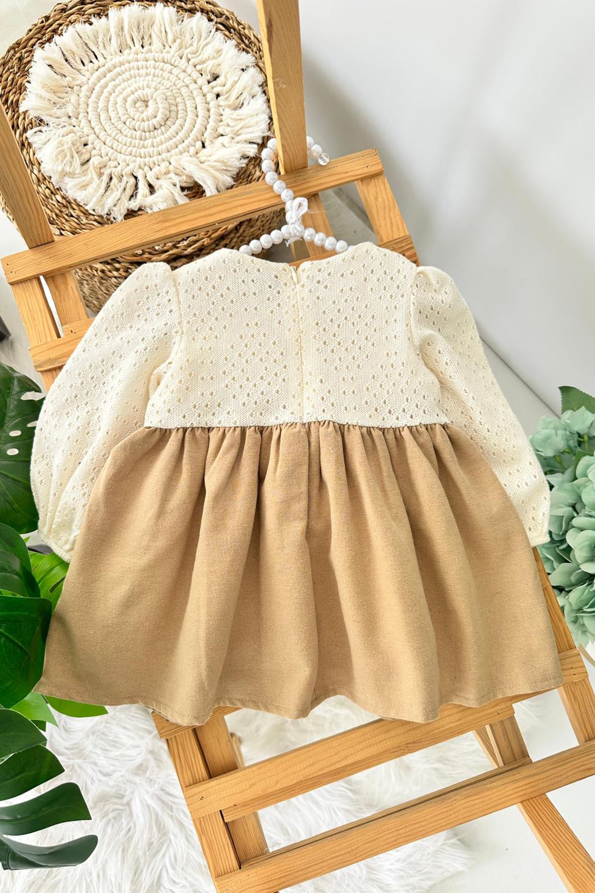 Miniğimin Cicileri (9-24 Ay) Brode Yakalı Fiyonk Kemerli Vintage Kız Bebek Elbise - Krem