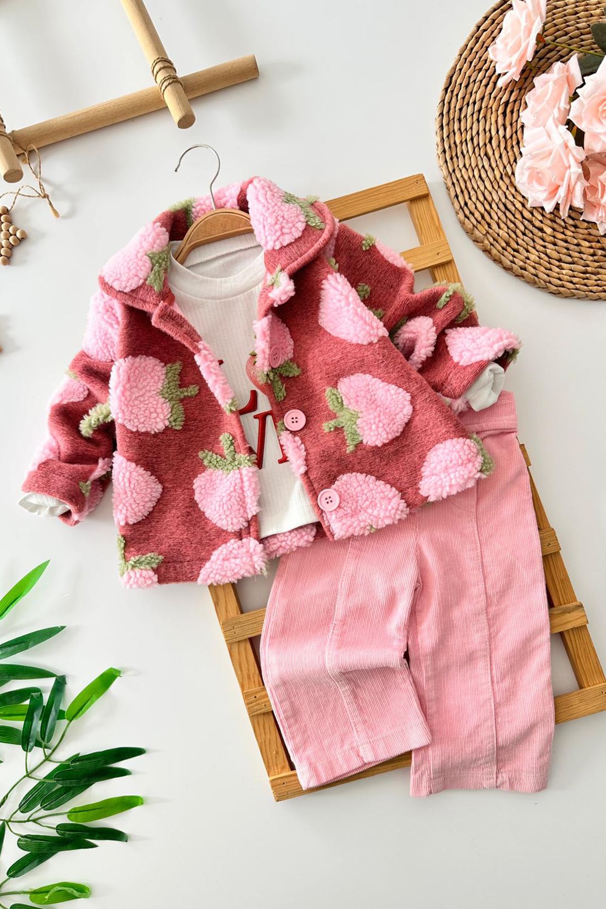Miniğimin Cicileri Çilek Kürklü Kız Bebek 3 lü Takım - Pembe