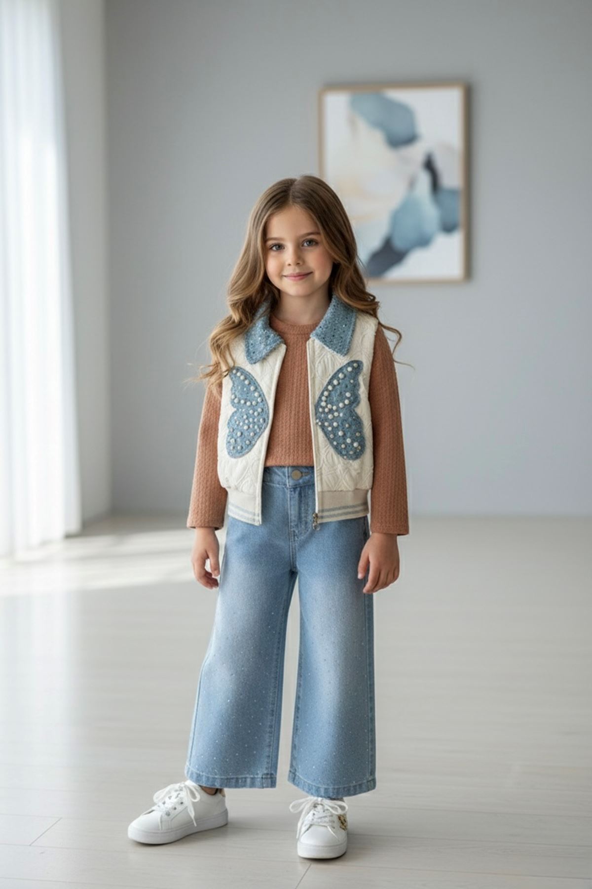 Miniğimin Cicileri (3-6 yaş) İnci Detaylı Kelebek Aplikeli Kapitone Yelekli 3’lü Kız Çocuk Kot Takım - Kahverengi