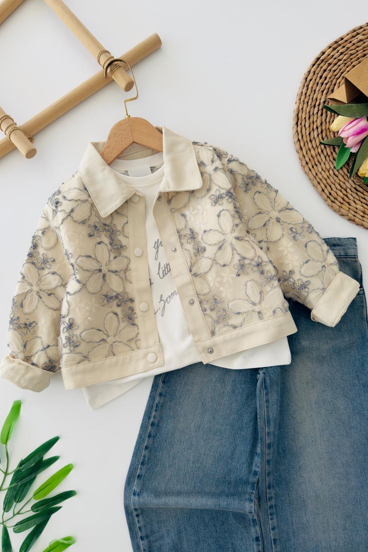 Miniğimin Cicileri Premium Çiçek Nakışlı Kot Ceketli Kız Çocuk 3'lü Takım - Mavi