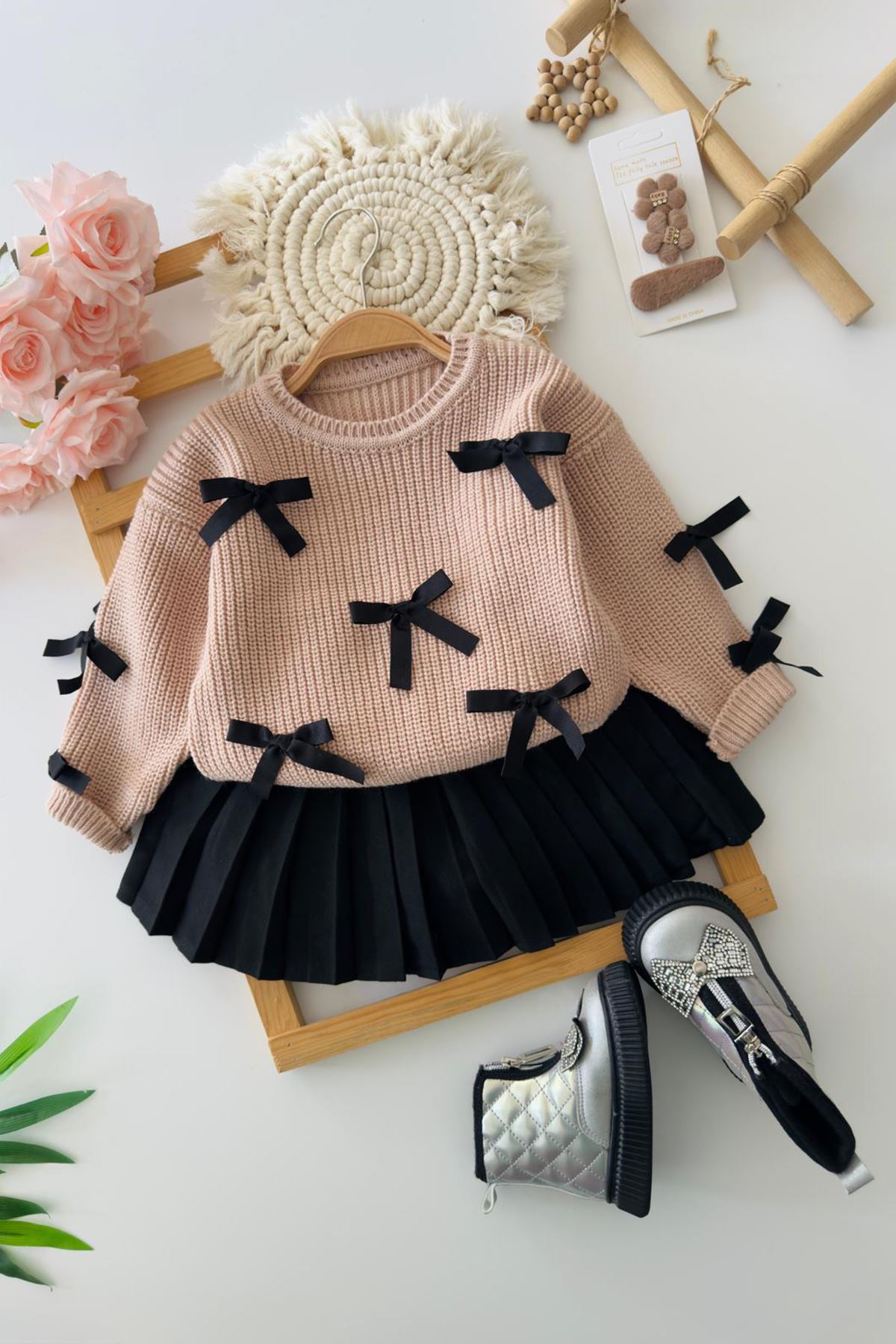 Miniğimin Cicileri Fiyonk Triko Hırkalı PileLi Şort Etekli Kız Çocuk 2 li Takım - Vizon