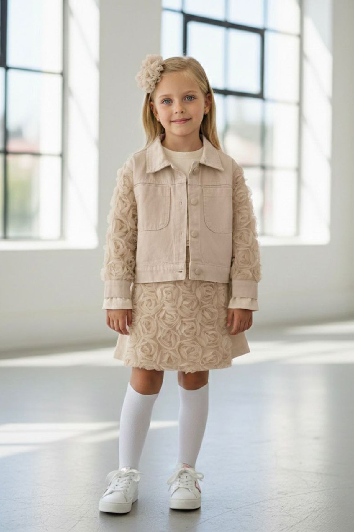 Miniğimin Cicileri Gül Aplike Detaylı Ceketli Kız Çocuk 3 lü Takım - Bej