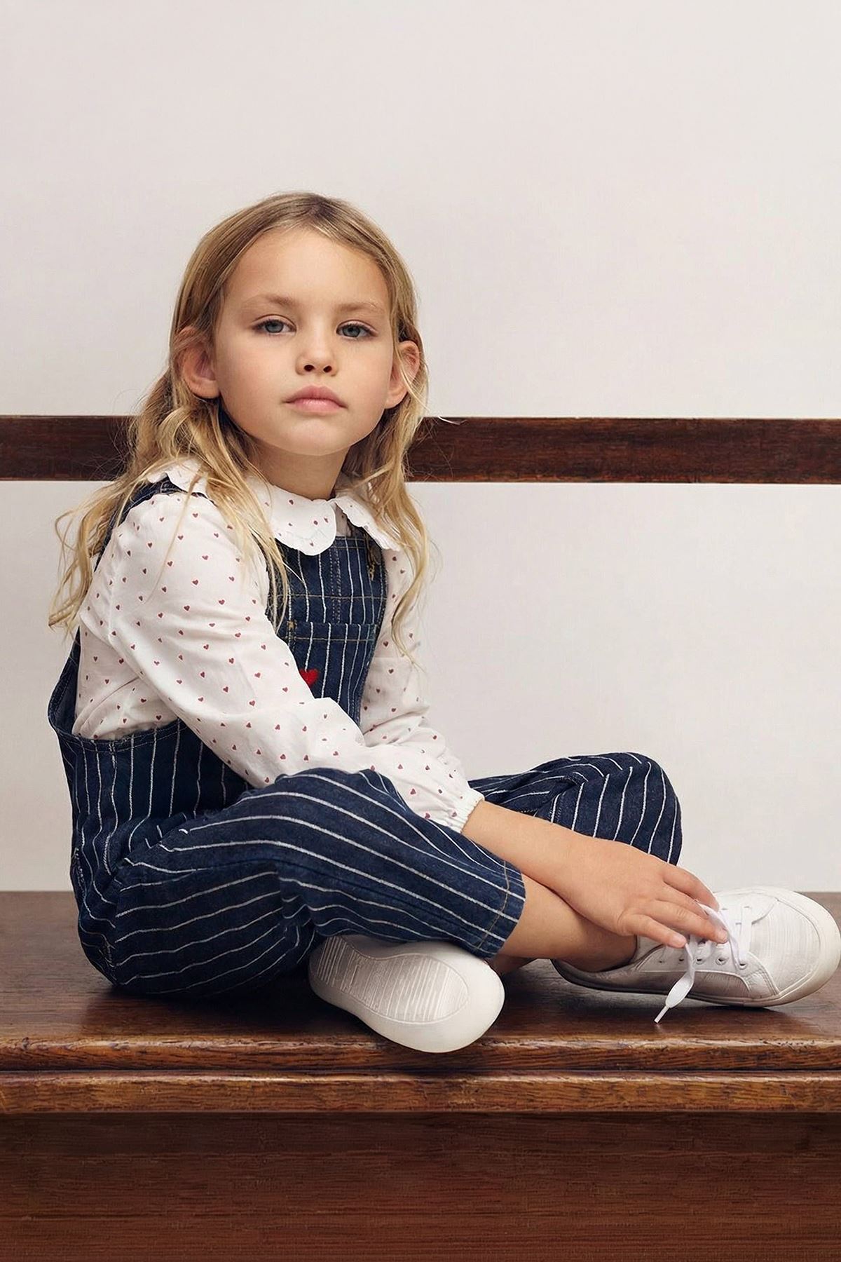 Miniğimin Cicileri Kalp İşlemeli Salopetli Kız Çocuk Gömlekli Kız Çocuk Takım - Lacivert