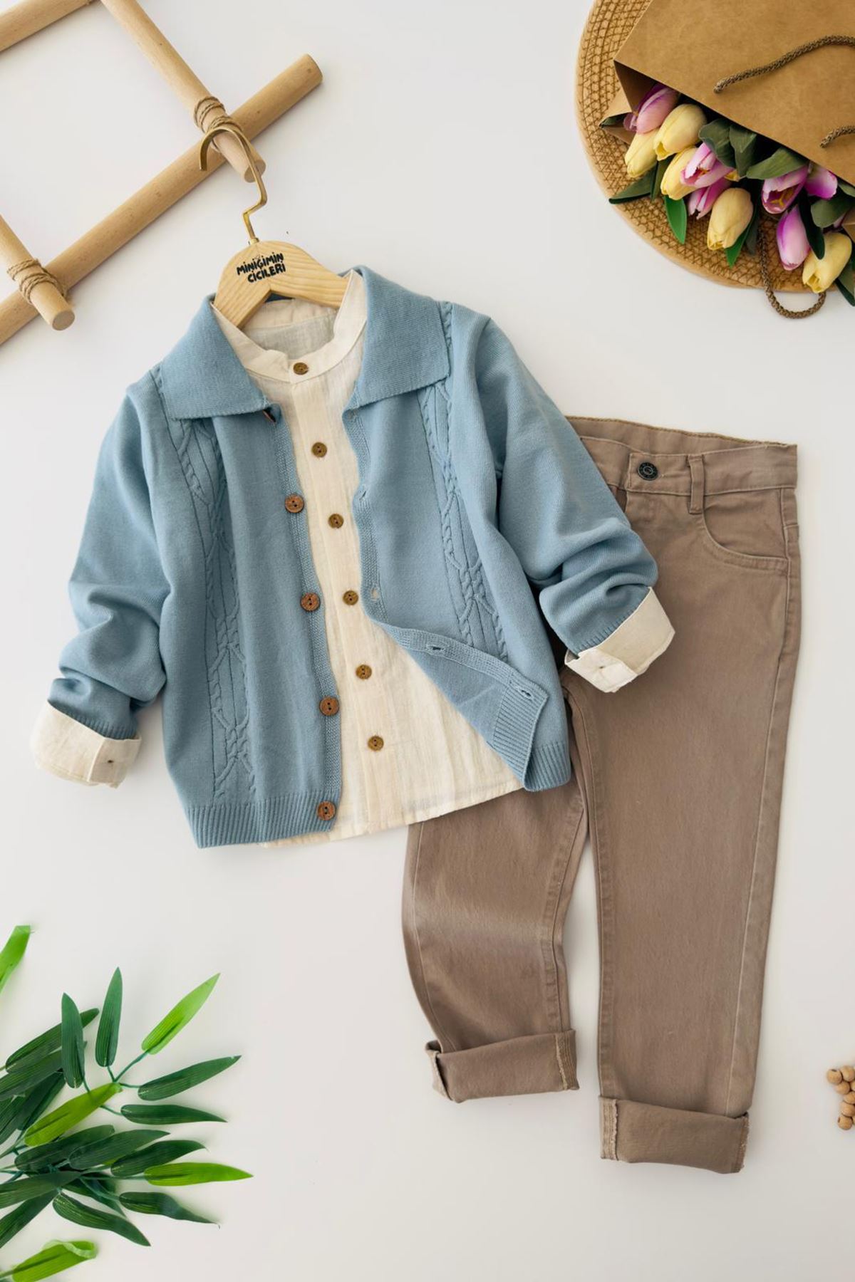 Miniğimin Cicileri Örgü Detaylı Triko Hırkalı Gömlekli Erkek Çocuk 3 lü Takım - Mavi