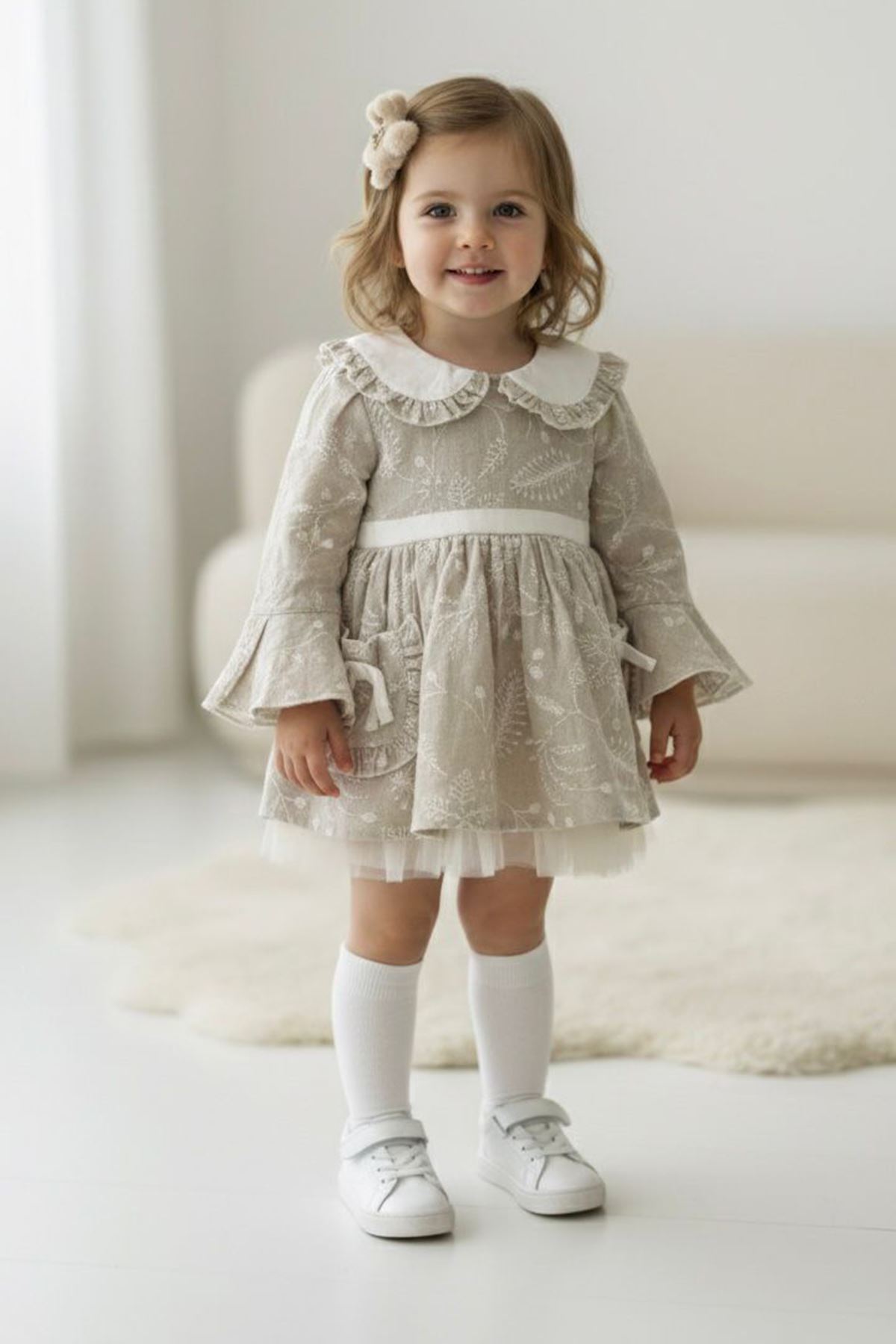 Miniğimin Cicileri Vintage Yaprak Desenli Fırfır Yaka Tüllü Kız Bebek Elbise - Bej