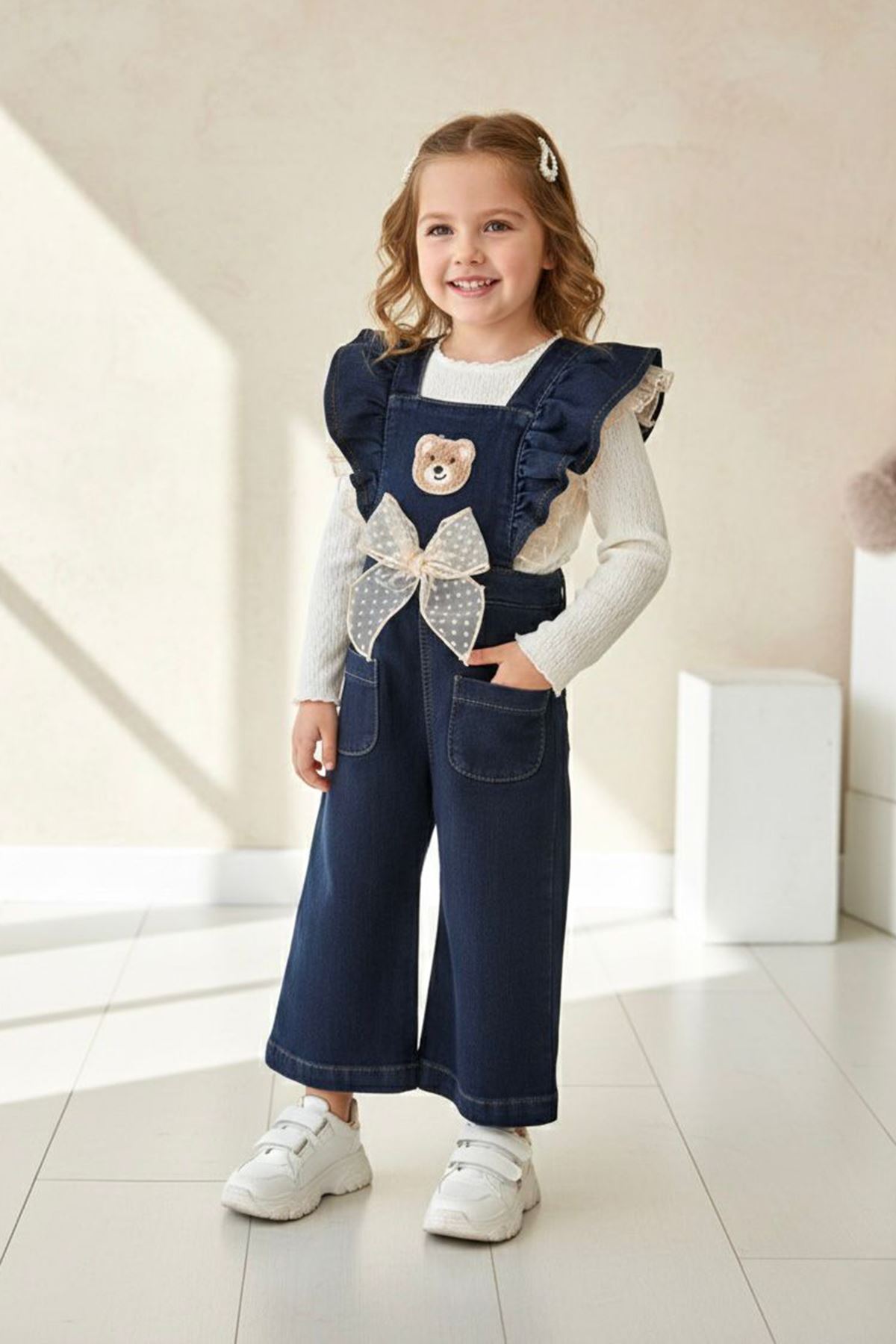 Miniğimin Cicileri Ayıcık Panç İşleme Fiyonk Detaylı Kız Çocuk Kot Salopet - Lacivert