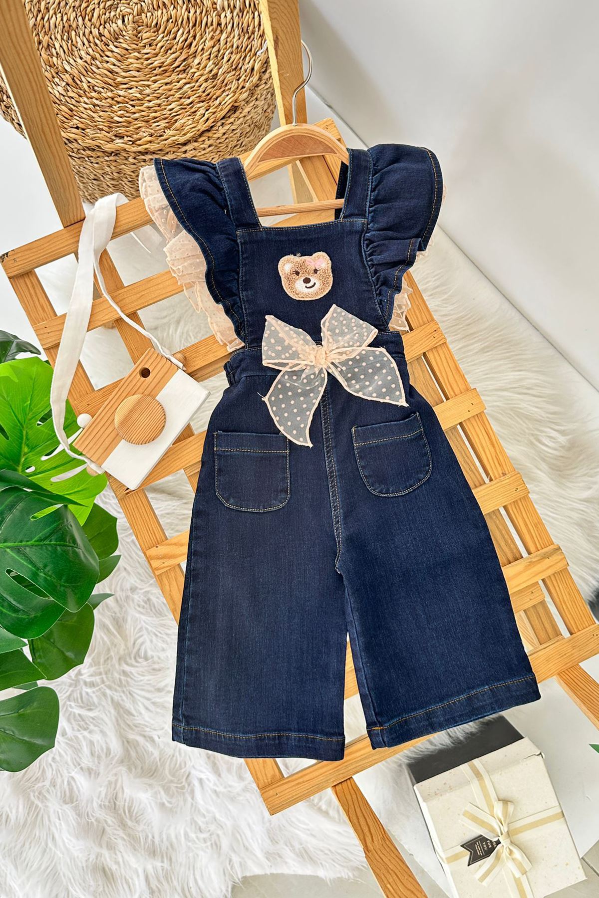 Miniğimin Cicileri Ayıcık Panç İşleme Fiyonk Detaylı Kız Çocuk Kot Salopet - Lacivert