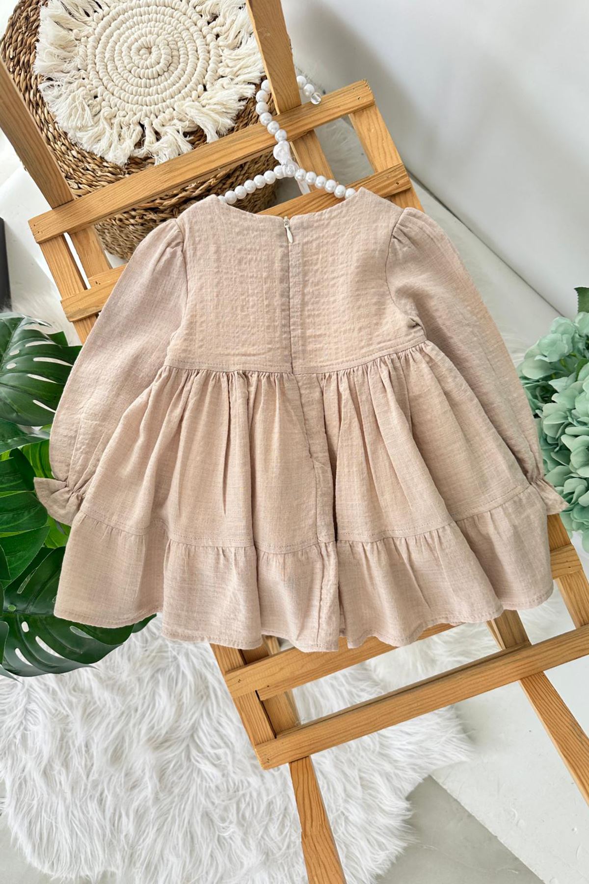 Miniğimin Cicileri (9-24 Ay) Çiçek Aplikeli Düğme Detaylı Kız Bebek Pamuklu Elbise - Pudra