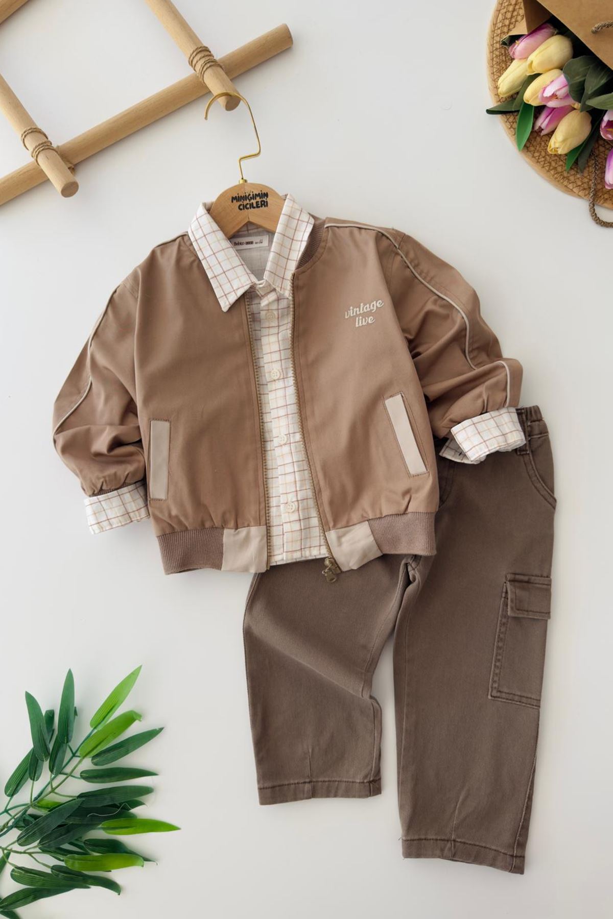 Miniğimin Cicileri Vintage Live Baskılı Bomber Ceketli Ekose Gömlekli Erkek Çocuk 3’lü Takım - Vizon
