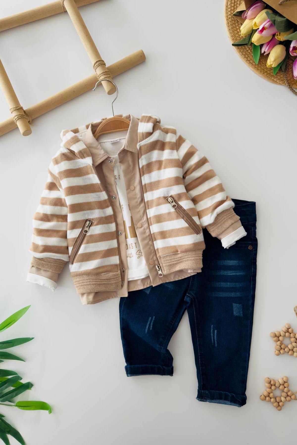 Miniğimin Cicileri Çizgili Triko Hırkalı Gömlekli Erkek Çocuk 4’lü Kot Takım - Kahve