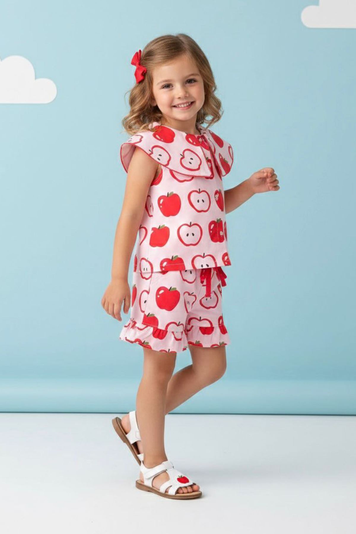 Miniğimin Cicileri Elma Desenli Fırfır Detaylı Kız Çocuk Şortlu 2’li Takım - Kırmızı