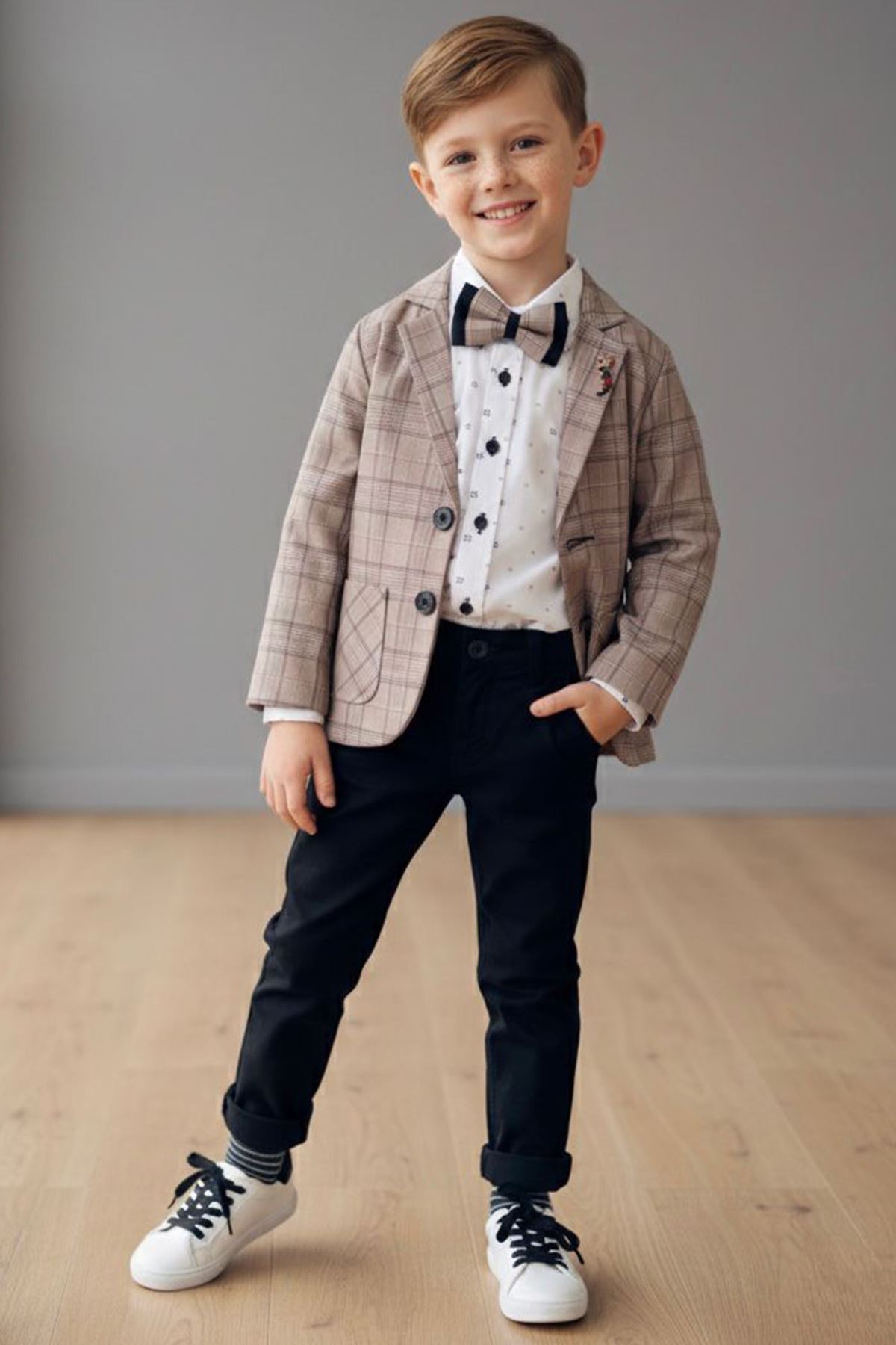 Minigimin Cicileri Papyonlu Çizgili Erkek Çocuk Takım Elbise Set - Sütlü Kahve