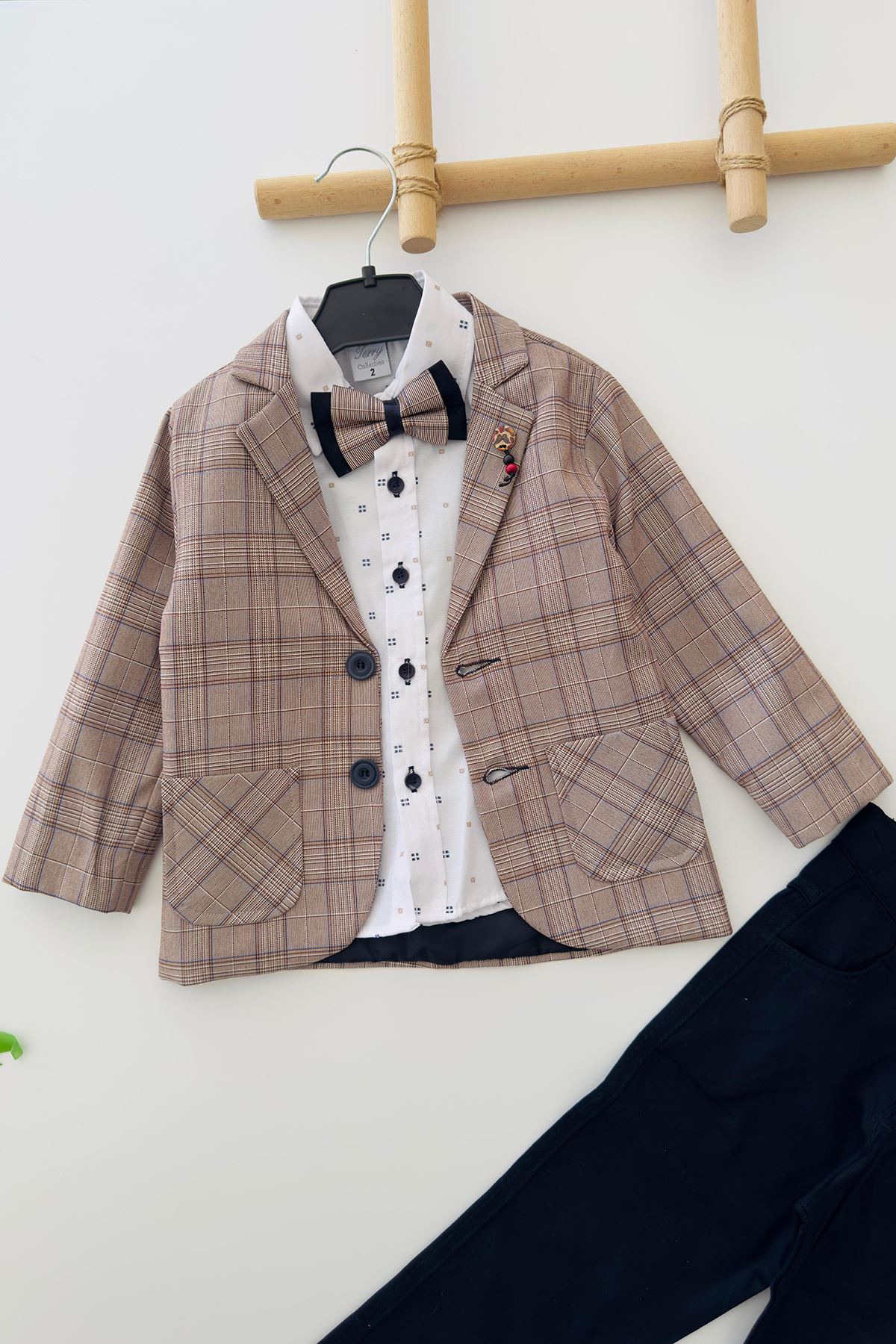 Minigimin Cicileri Papyonlu Çizgili Erkek Çocuk Takım Elbise Set - Sütlü Kahve