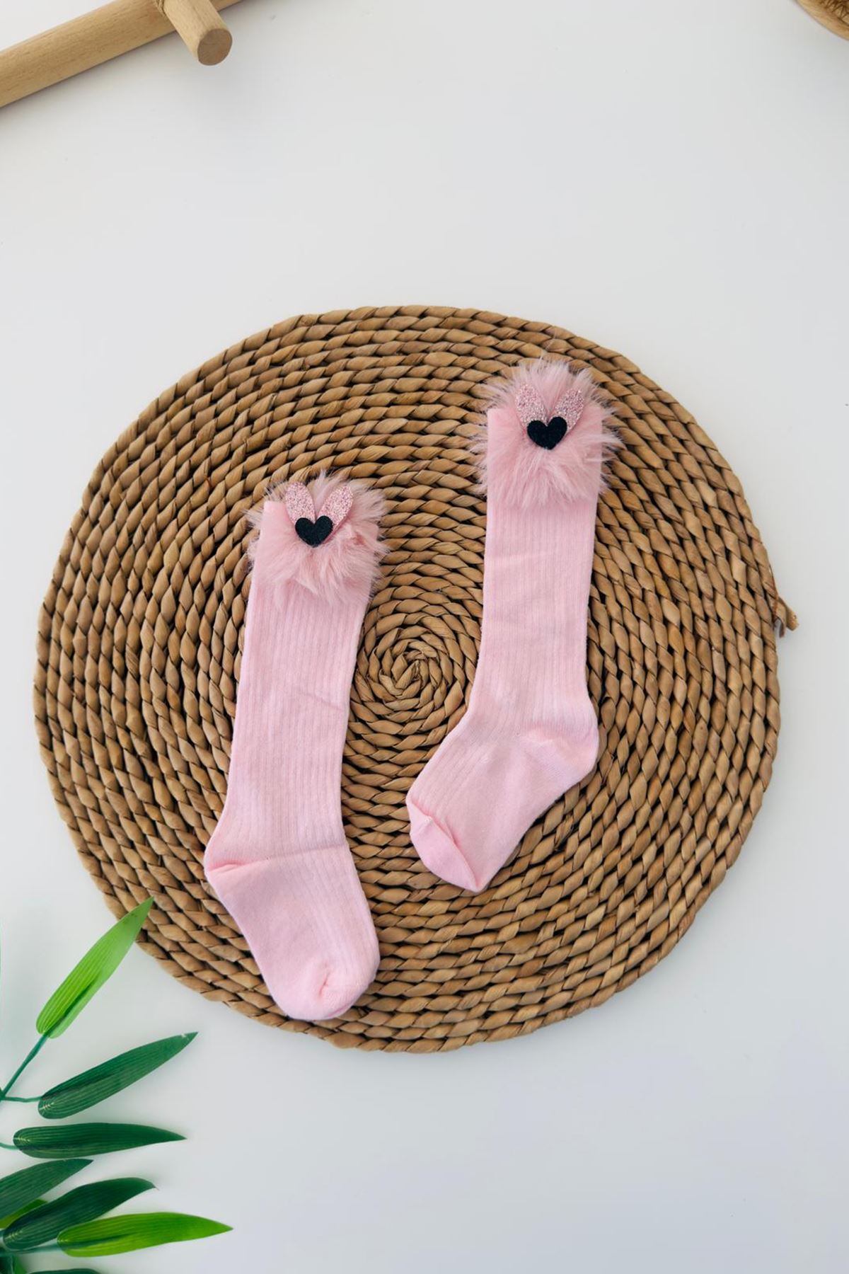 Miniğimin Cicileri Kalp Tüy Detaylı Kız Çocuk Diz Altı Çorap - Pembe