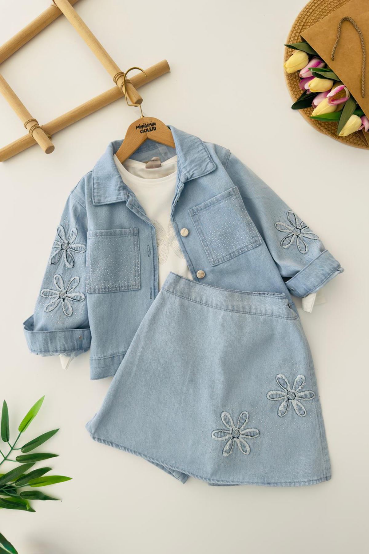 Miniğimin Cicileri Papatya Nakışlı Kot Ceketli Etekli Kız Çocuk 3’lü Jean Takım - Açık Mavi