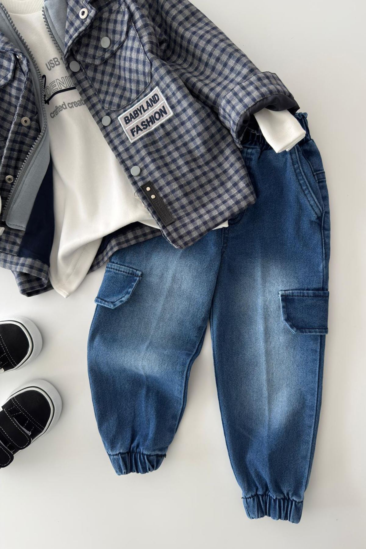 Miniğimin Cicileri Babyland Kapüşonlu Sweatshirtlü Ekose Ceketli Kot Pantolonlu Erkek Çocuk 3’lü Kombin Takım - Lacivert