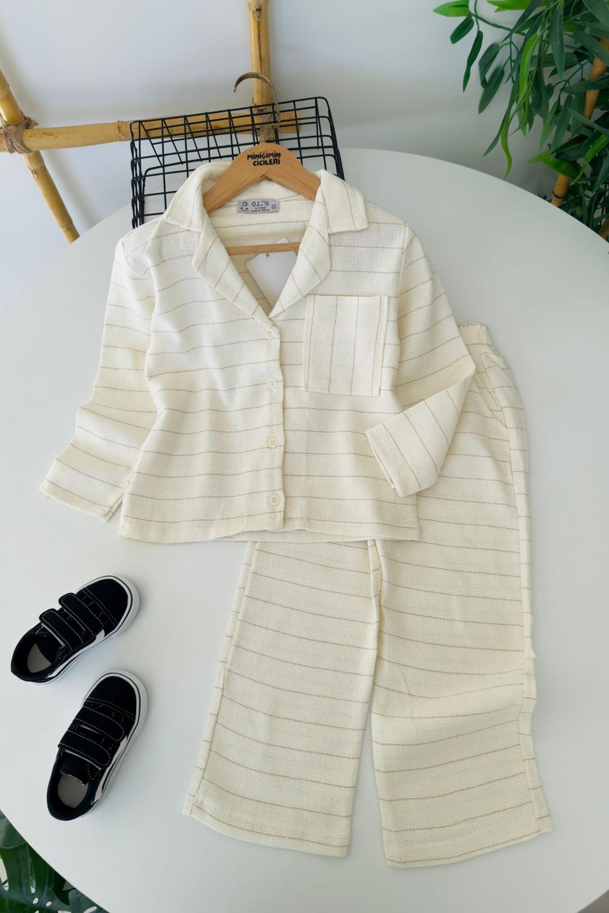 Miniğimin Cicileri Keten Çizgili Erkek Çocuk 2 li Takım - Krem
