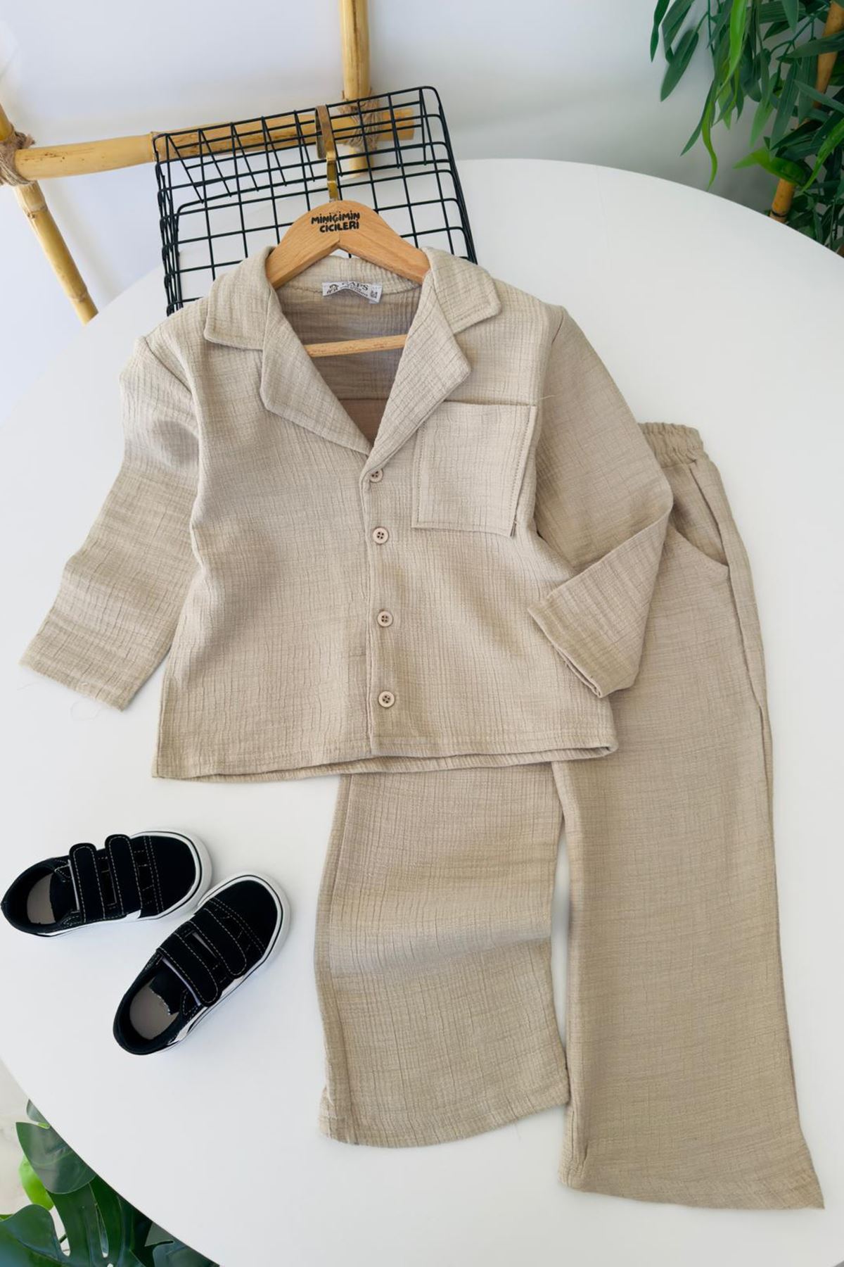 Miniğimin Cicileri Müslin Gömlek Yakalı Basic Pantolonlu Erkek Çocuk 2’li Takım - Bej