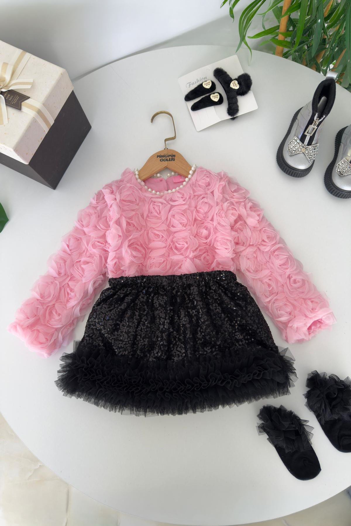 Miniğimin Cicileri Payet Etekli Gül Detaylı Kız Çocuk 2 li Takım - Pembe