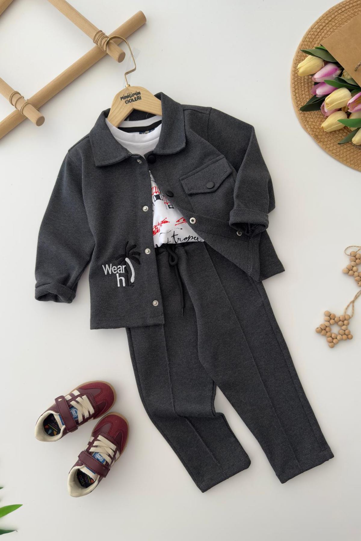 Miniğimin Cicileri Wear Palmiye Detaylı Ceketli Tişörtlü Erkek Çocuk 3’lü Kombin Takım - Gri