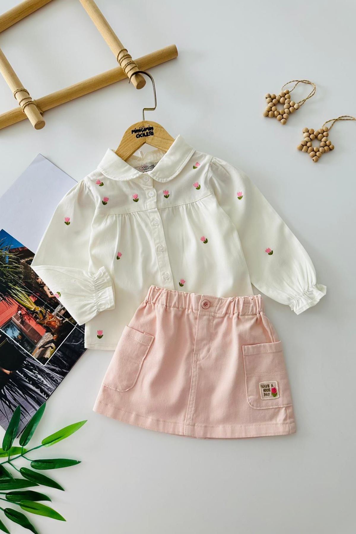 Miniğimin Cicileri Tencel Lale Nakışlı Gömlekli Kız Çocuk Etekli Takım - Krem