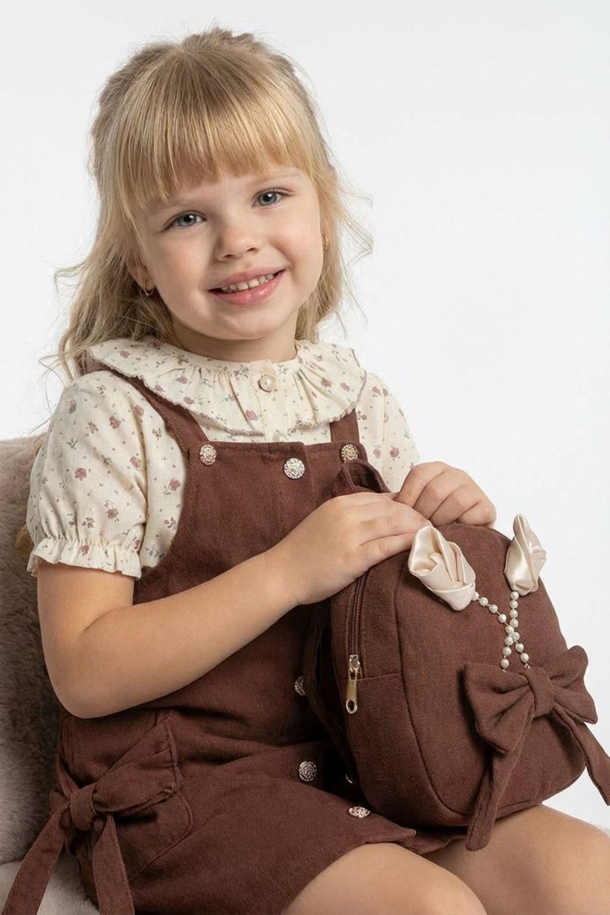 Miniğimin Cicileri Vintage Gül Detaylı Salopet Elbiseli Çantalı Kız Çocuk 3’lü Takım - Acı Kahve