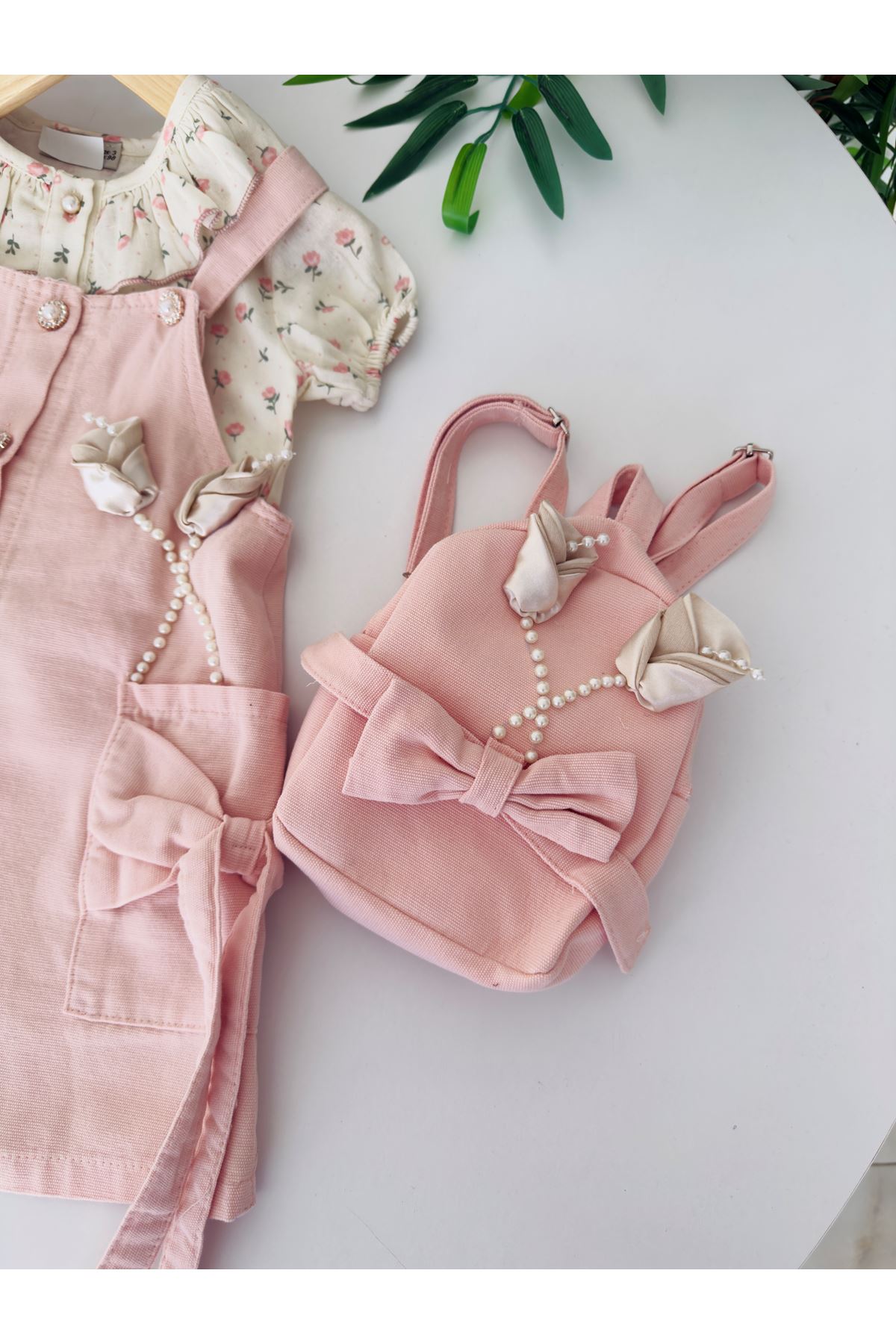 Miniğimin Cicileri Vintage Gül Detaylı Salopet Elbiseli Çantalı Kız Çocuk 3’lü Takım - Pudra