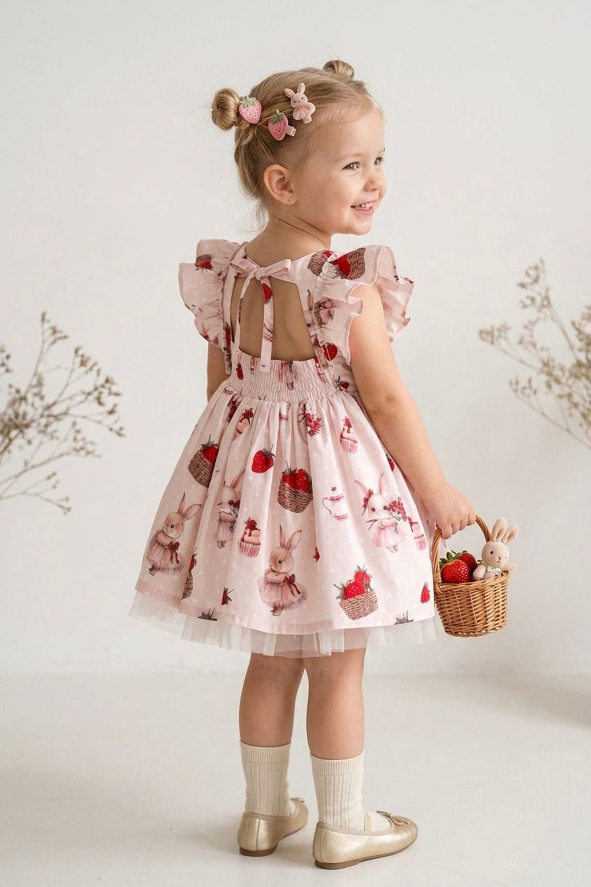 Miniğimin Cicileri Çilek Desenli Sırt Detaylı Tül Etekli Fırfır Kollu Kız Çocuk Elbise - Pudra