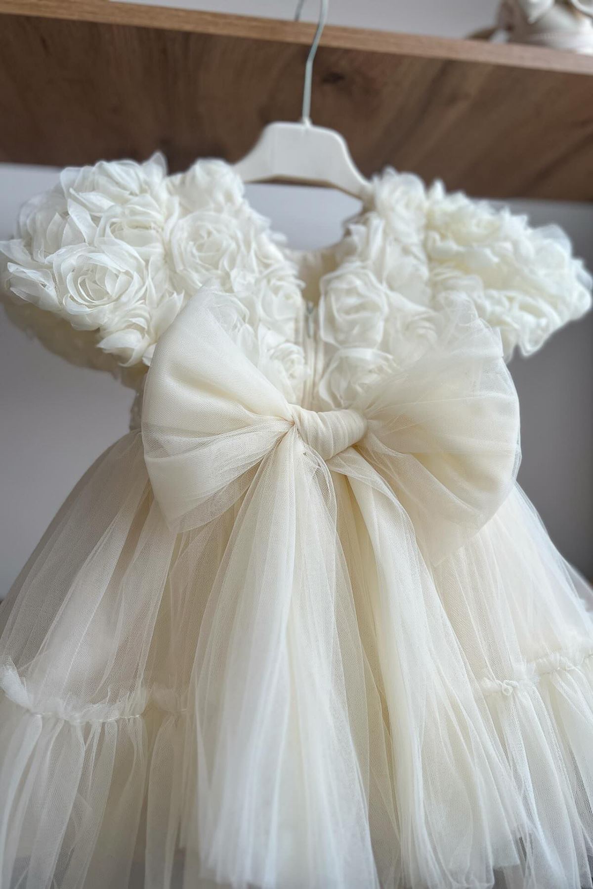 Miniğimin Cicileri Gül Desenli Kız Çocuk Kısa Kol Abiye Elbise - Ekru