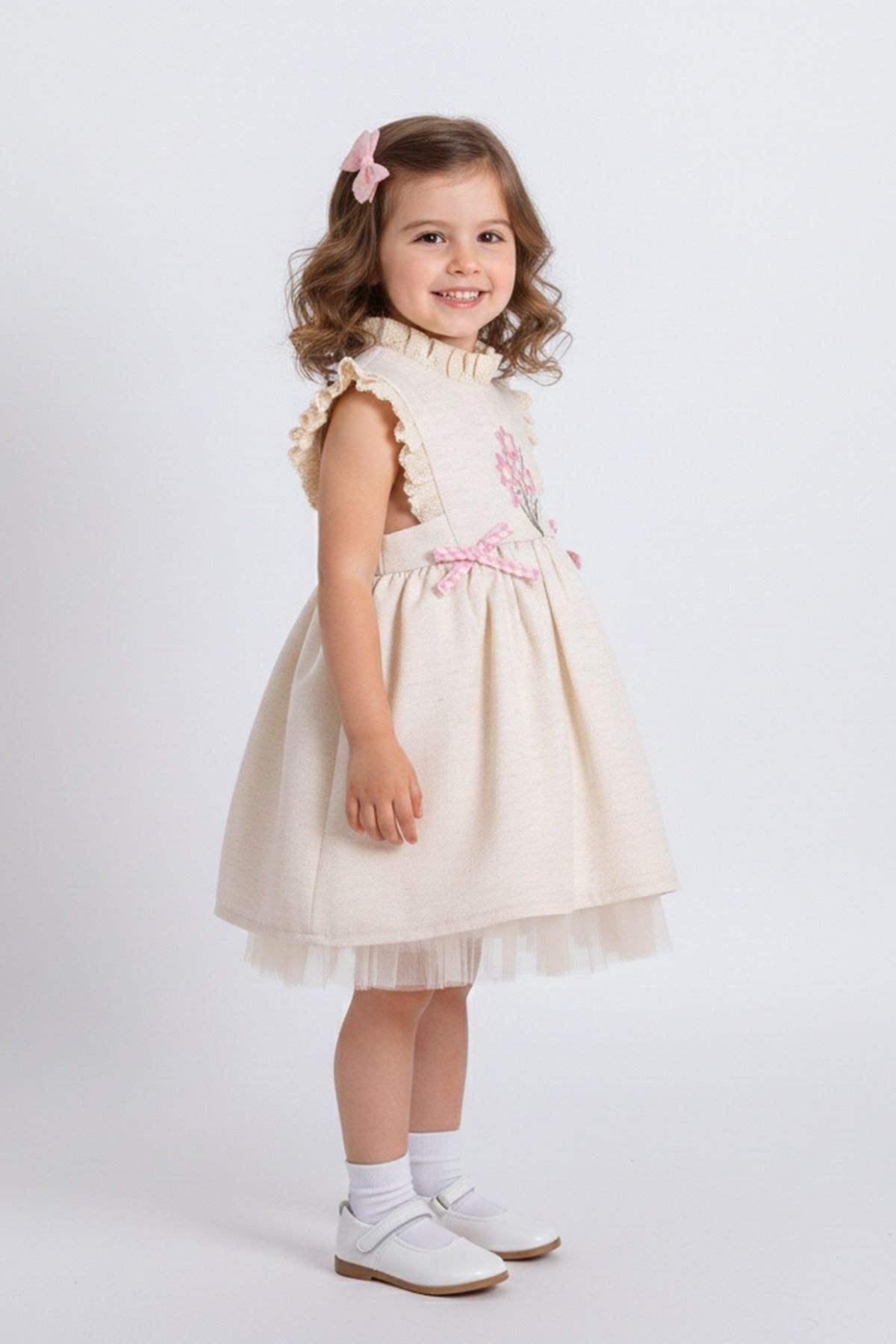 Miniğimin Cicileri Papatya Nakışlı Fiyonk Detaylı Tül Katmanlı Kız Çocuk Elbise - Bej