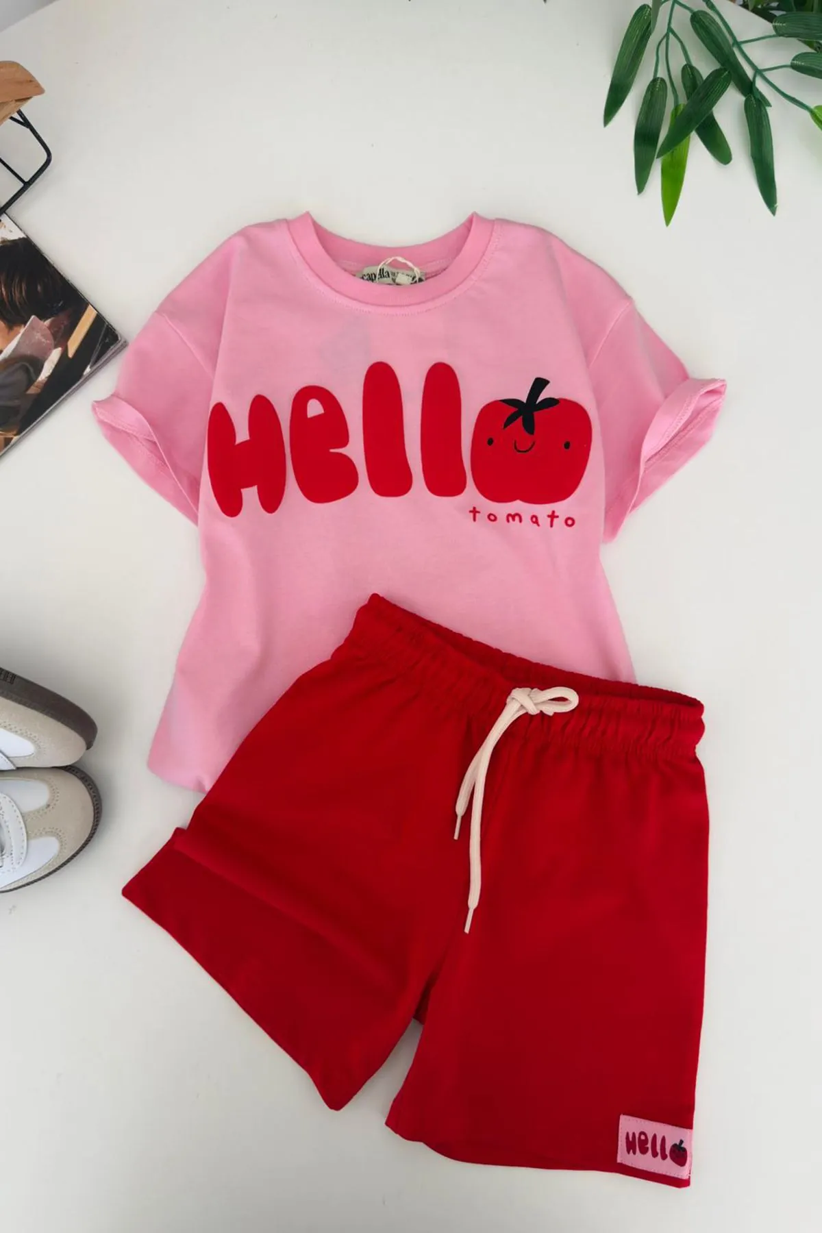 Miniğimin Cicileri Hello Tomato Baskılı Unisex Çocuk Takım - Pembe
