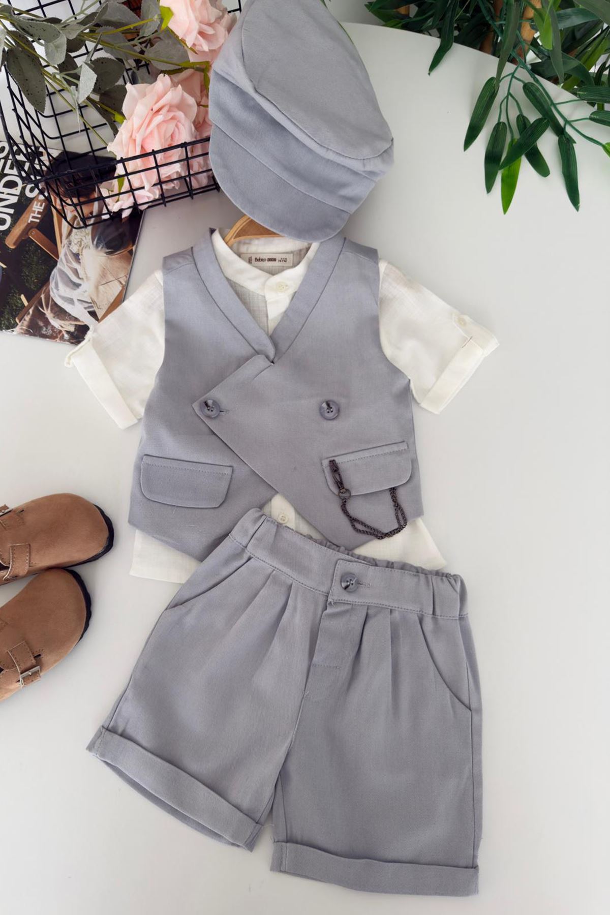 Miniğimin Cicileri Gentleman Yelekli Şapkalı Erkek Bebek Şort 4 lü Takım - Gri