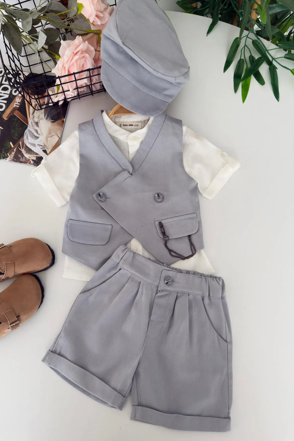 Miniğimin Cicileri Gentleman Yelekli Şapkalı Erkek Bebek Şort 4 lü Takım - Gri