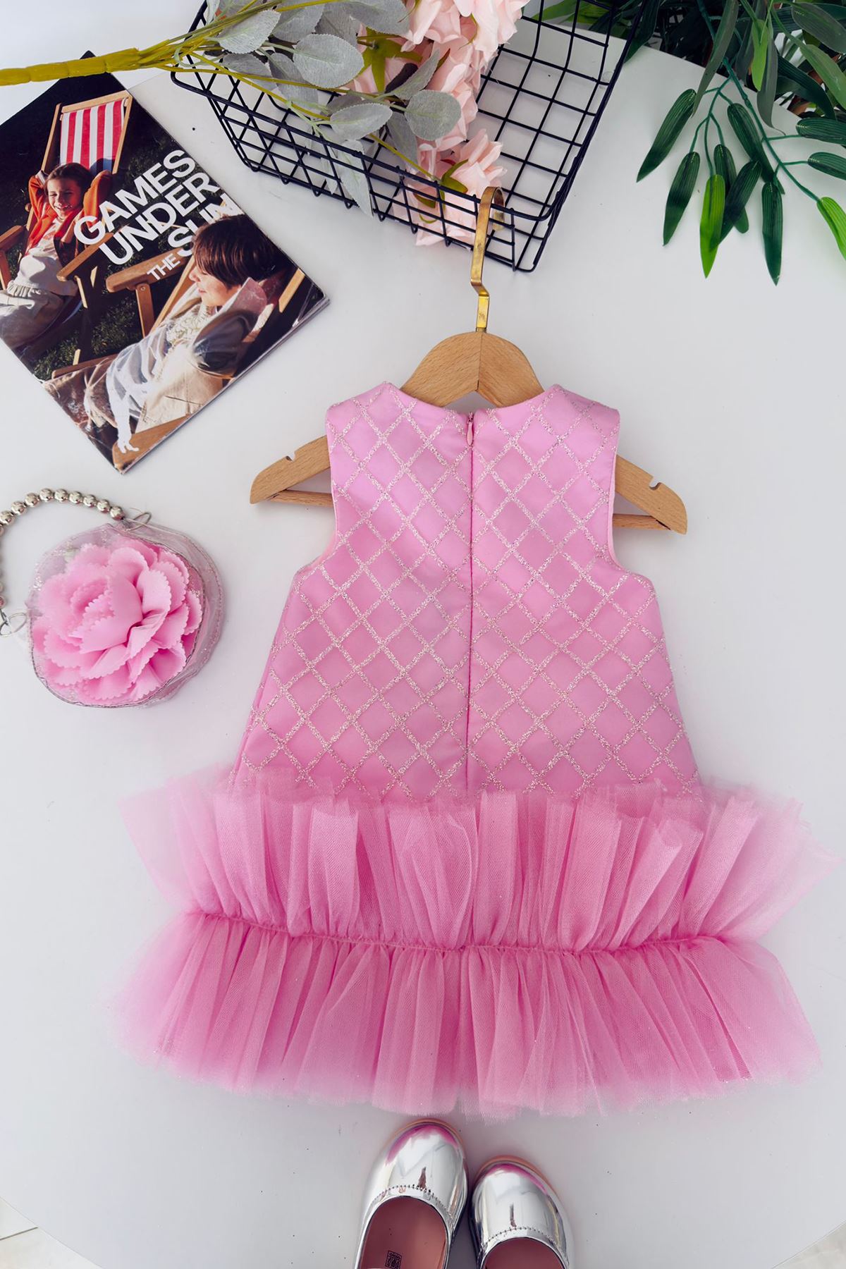 Miniğimin Cicileri Sim İşlemeli Fiyonk Detaylı Tül Etekli Kız Çocuk Prenses Elbise - Pembe