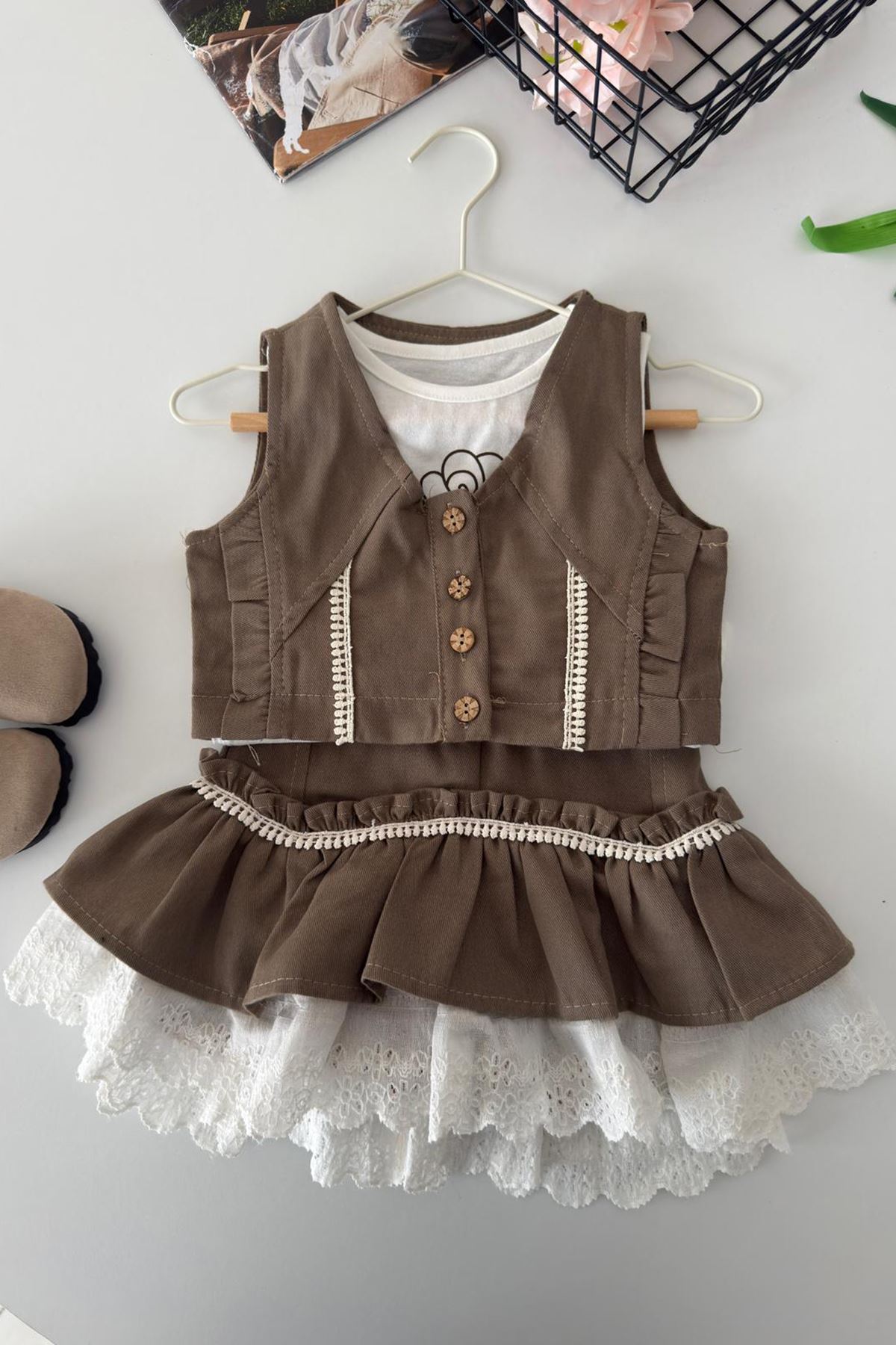 Miniğimin Cicileri Vintage Dantel Katmanlı Kız Çocuk 3 lü Etekli Takım - Vizon