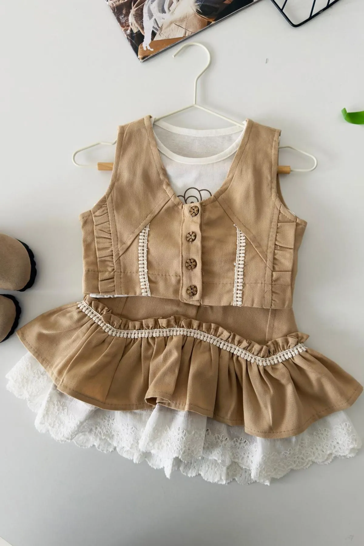 Miniğimin Cicileri Vintage Dantel Katmanlı Kız Çocuk 3 lü Etekli Takım - Bej