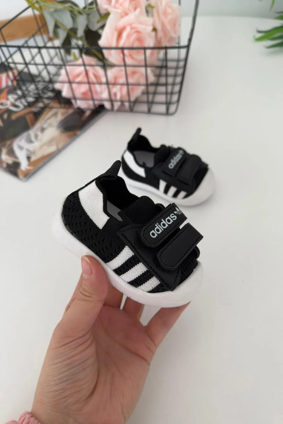 Miniğimin Cicileri Barefoot Taban Cırtlı Unisex Bebe Ayakkabı - Siyah
