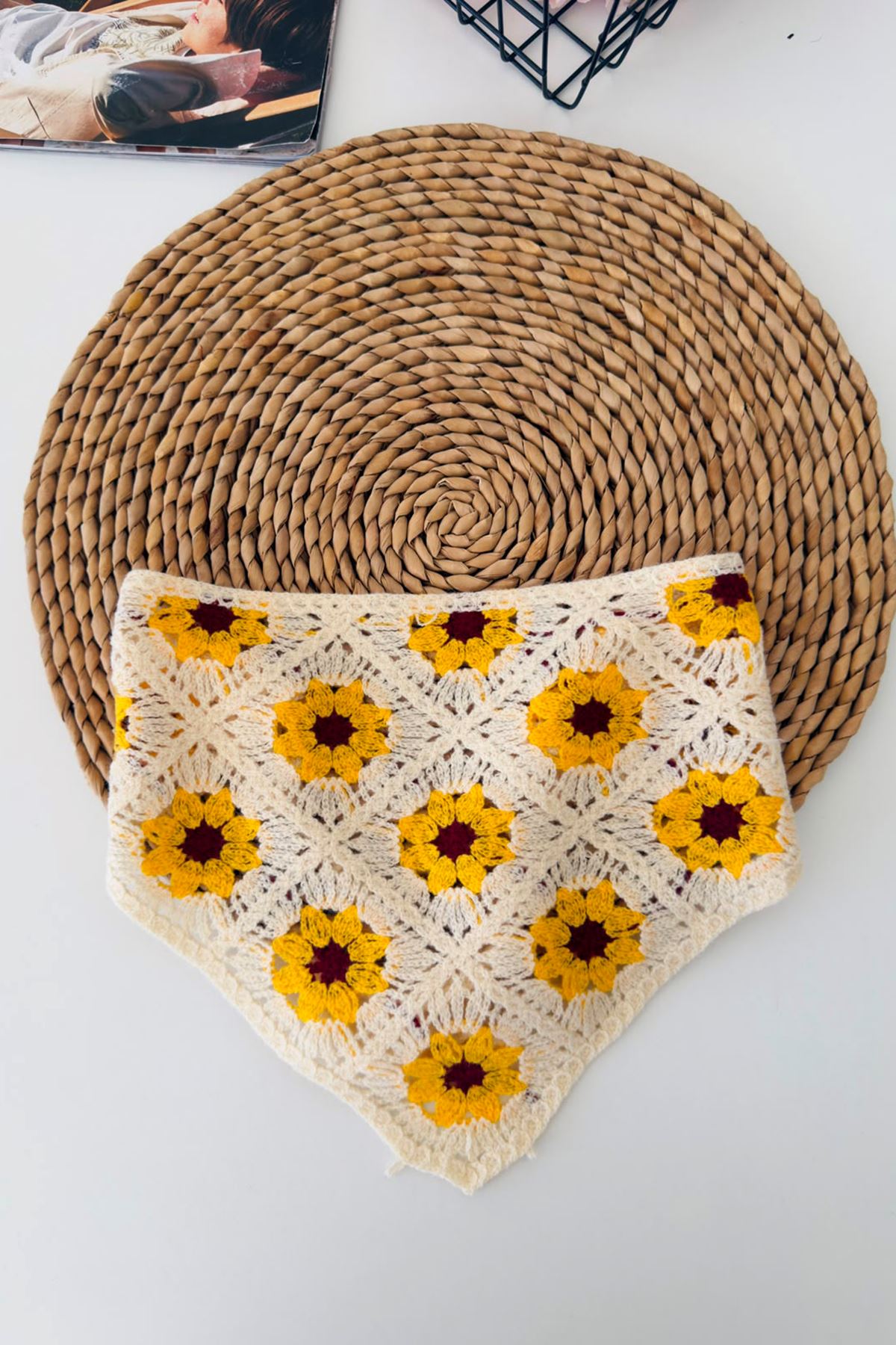 Miniğimin Cicileri Örgü Desenli Kız Çocuk Üçgen Bandana - Kahve