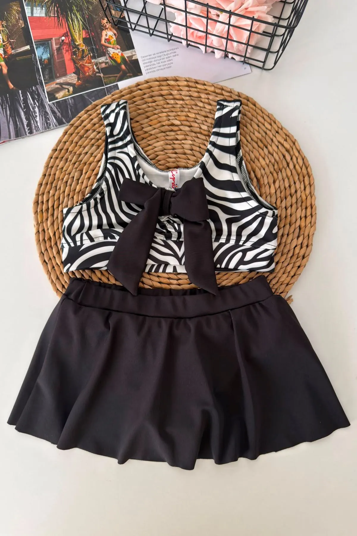 Zebra Desenli Volan Etekli Kız Çocuk 2’li Mayo Bikini Takımı - Siyah