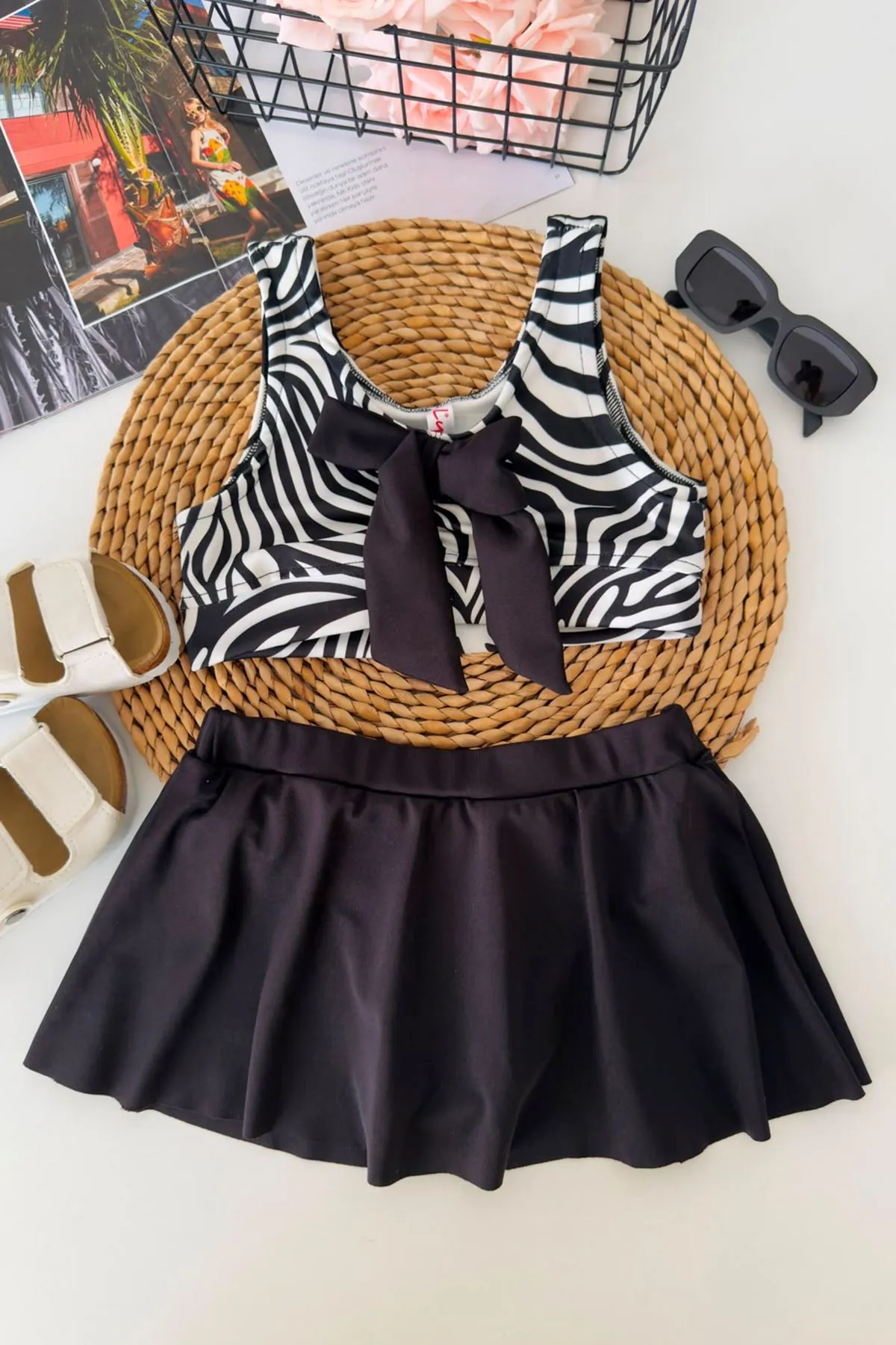 Zebra Desenli Volan Etekli Kız Çocuk 2’li Mayo Bikini Takımı - Siyah