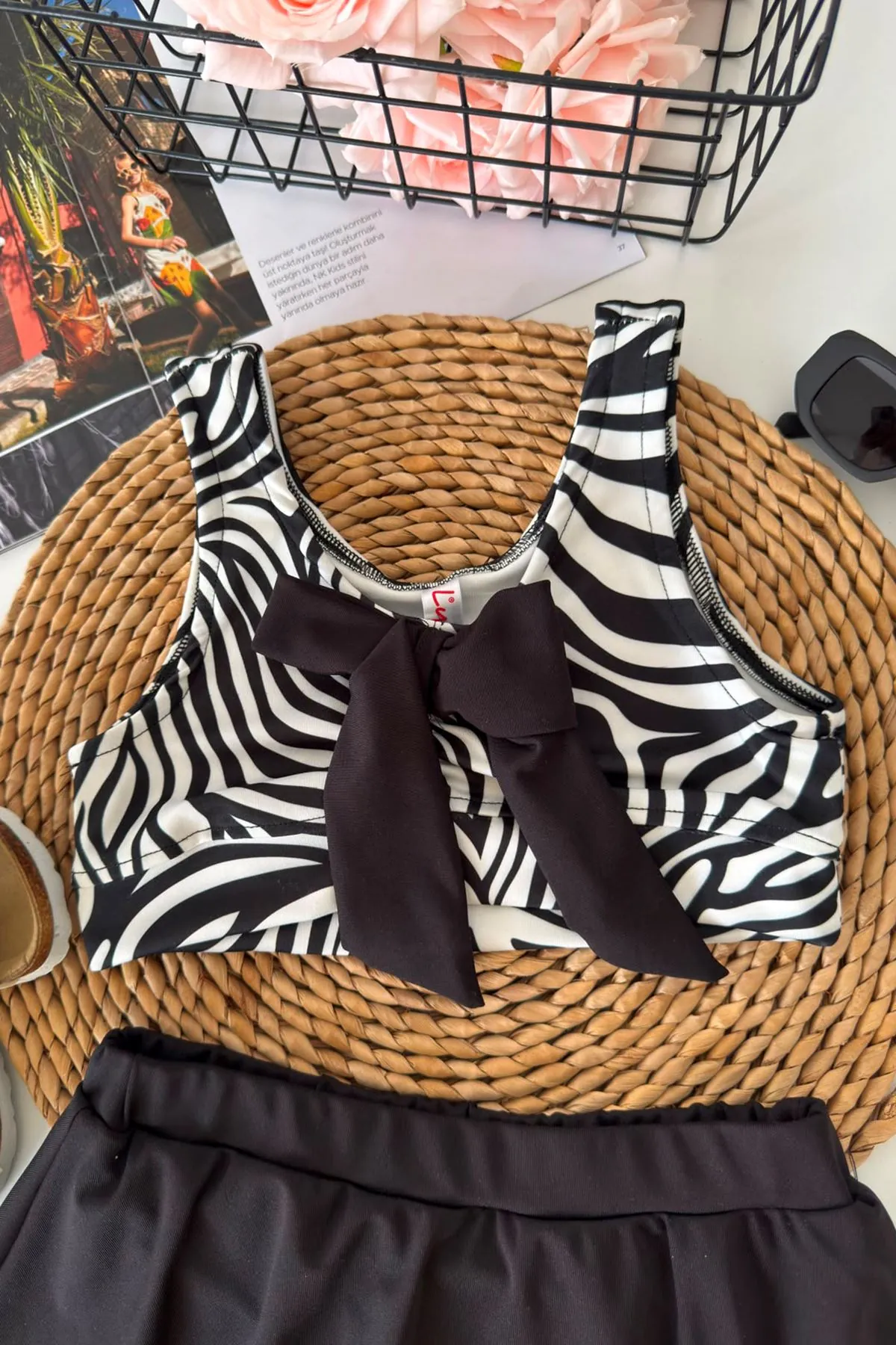 Zebra Desenli Volan Etekli Kız Çocuk 2’li Mayo Bikini Takımı - Siyah