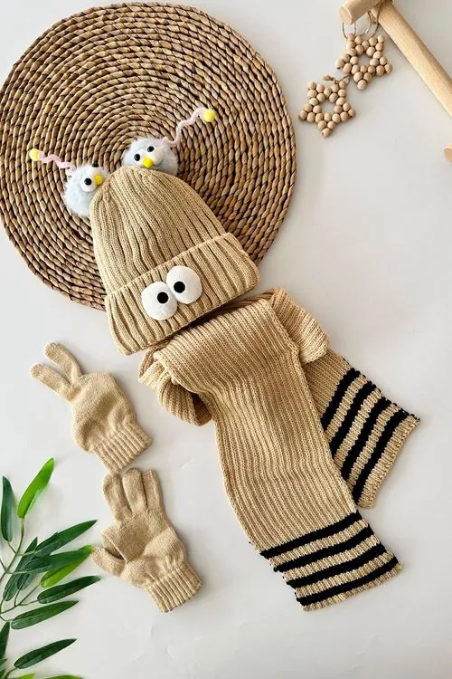 Miniğimin Cicileri (4-8 Yaş) Şirin Aksesuarlı Erkek Bebe Triko Atkı Bere Takım
