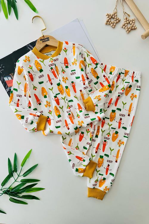 Miniğimin Cicileri Havuç Baskılı Pamuklu Unisex Çocuk Pijama Takımı - Hardal